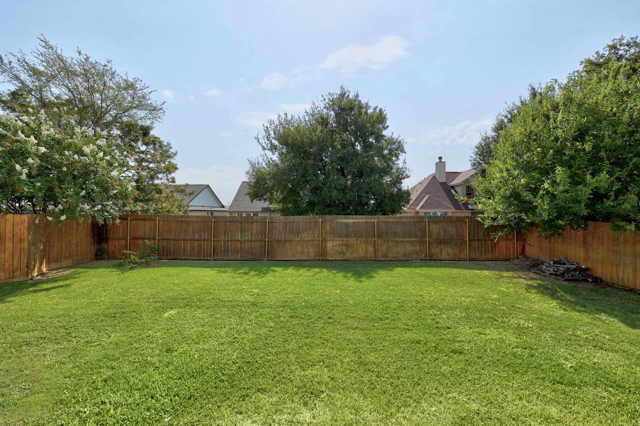 11 Burnham Dr Property Photo 24