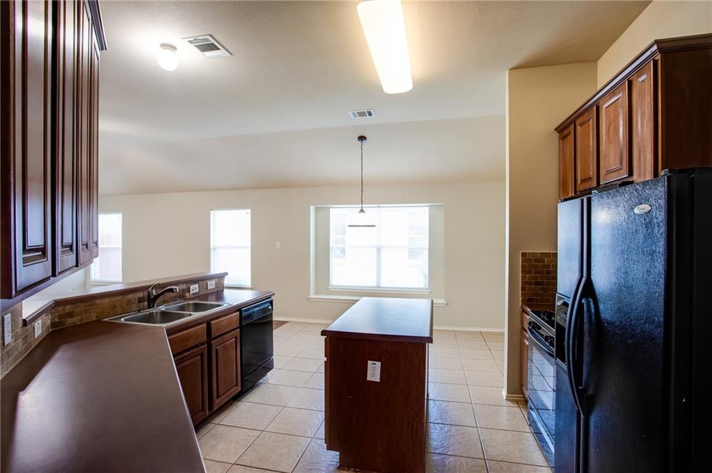 1200 Rainbow Parke Dr Property Photo 5