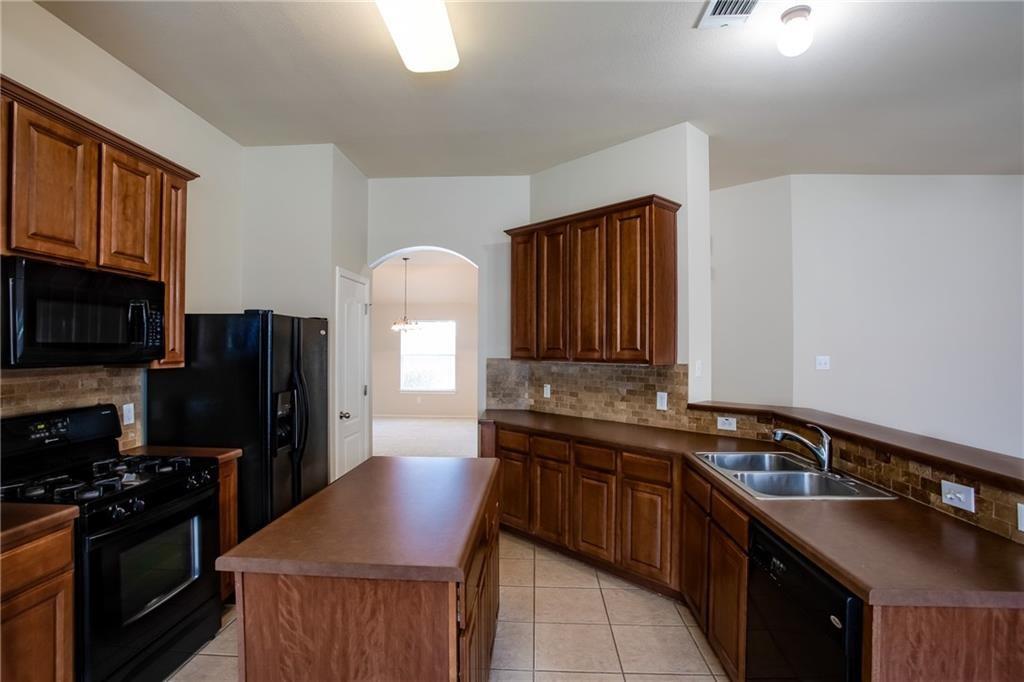 1200 Rainbow Parke Dr Property Photo 6