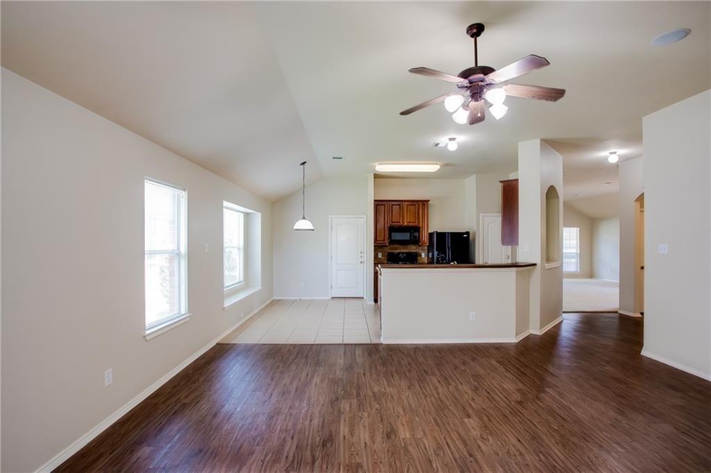 1200 Rainbow Parke Dr Property Photo 8