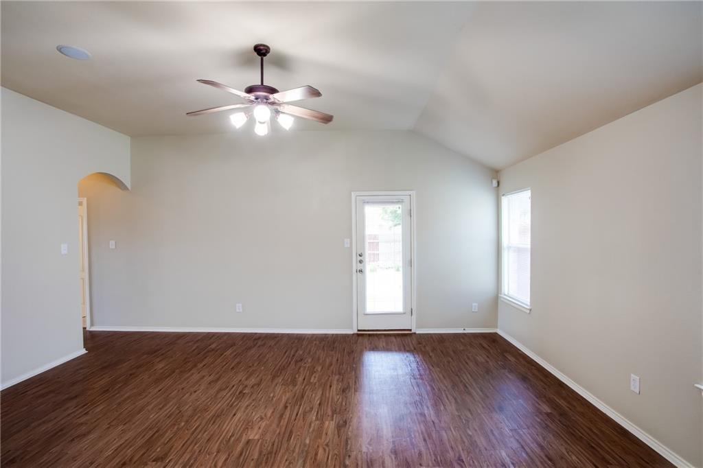 1200 Rainbow Parke Dr Property Photo 9