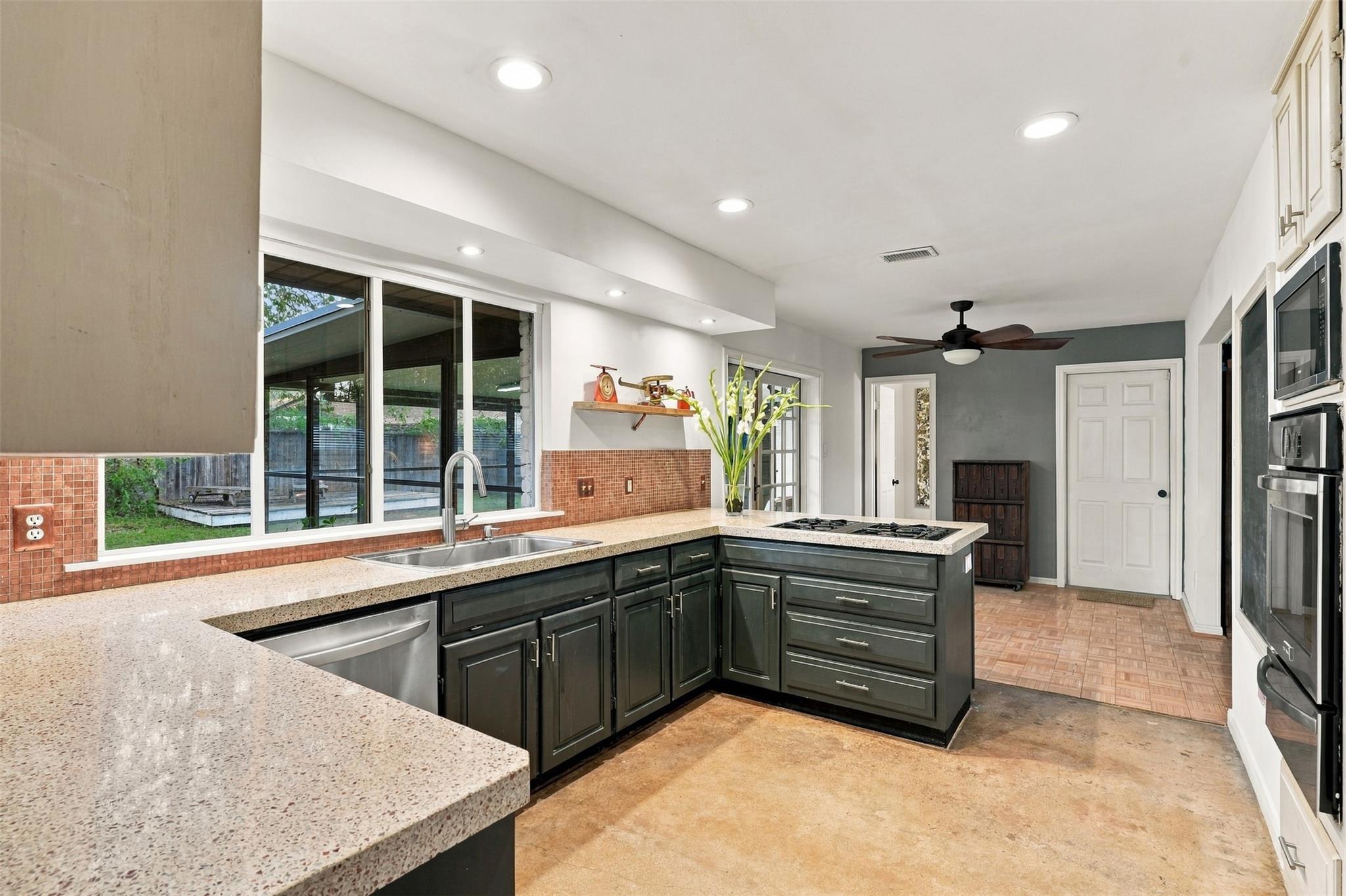 11902 Knights Brg Property Photo 7