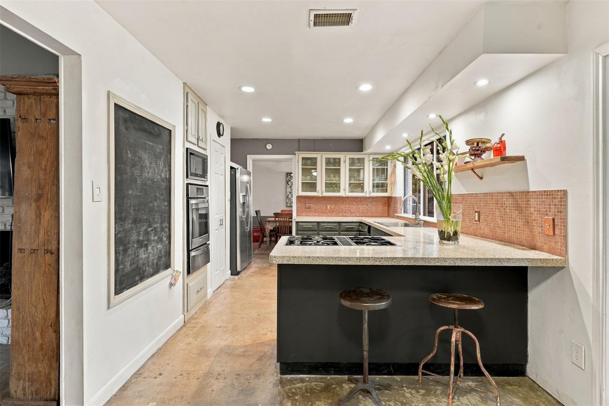 11902 Knights Brg Property Photo 9