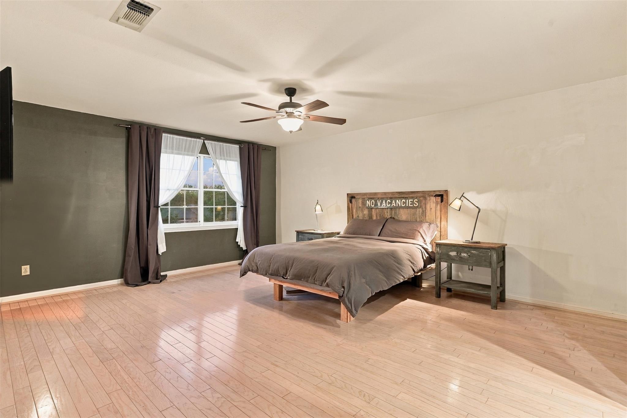 11902 Knights Brg Property Photo 17