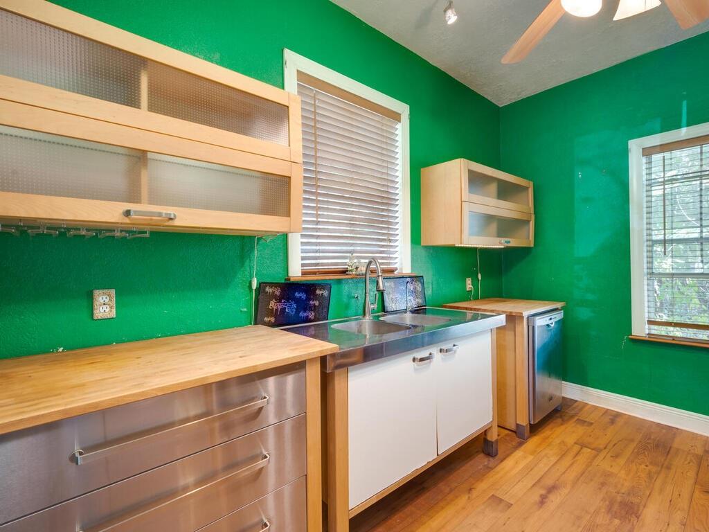 316 S Avenue C None #b Property Photo 8