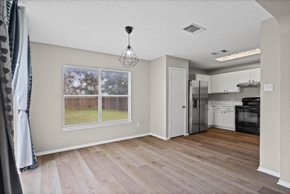 2423 Byfield Dr Property Photo 8