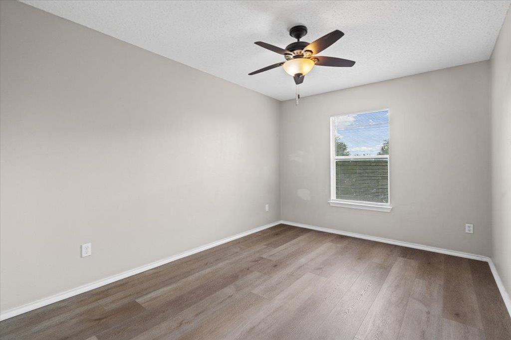 2423 Byfield Dr Property Photo 20