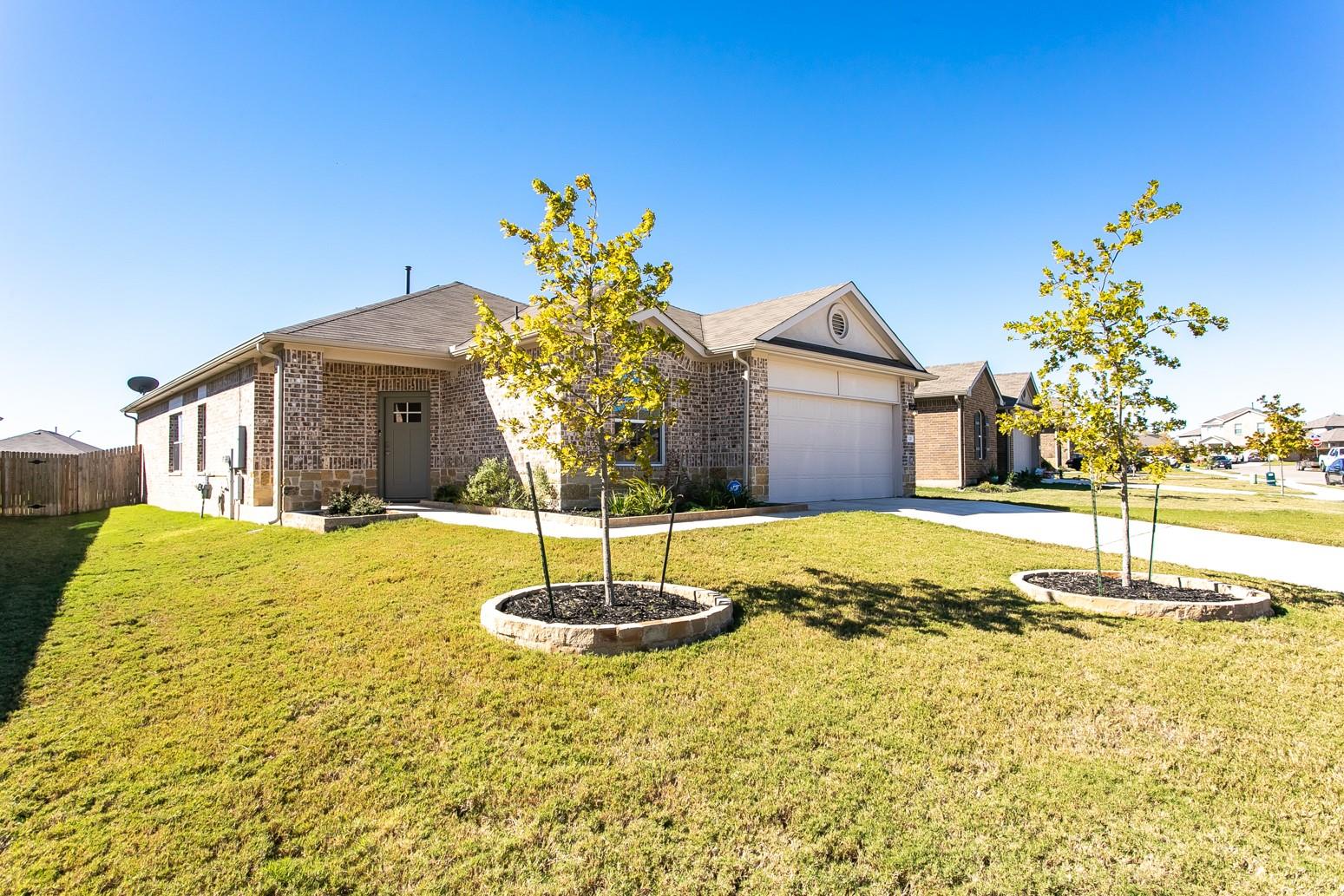 120 Shiner Ln Property Photo