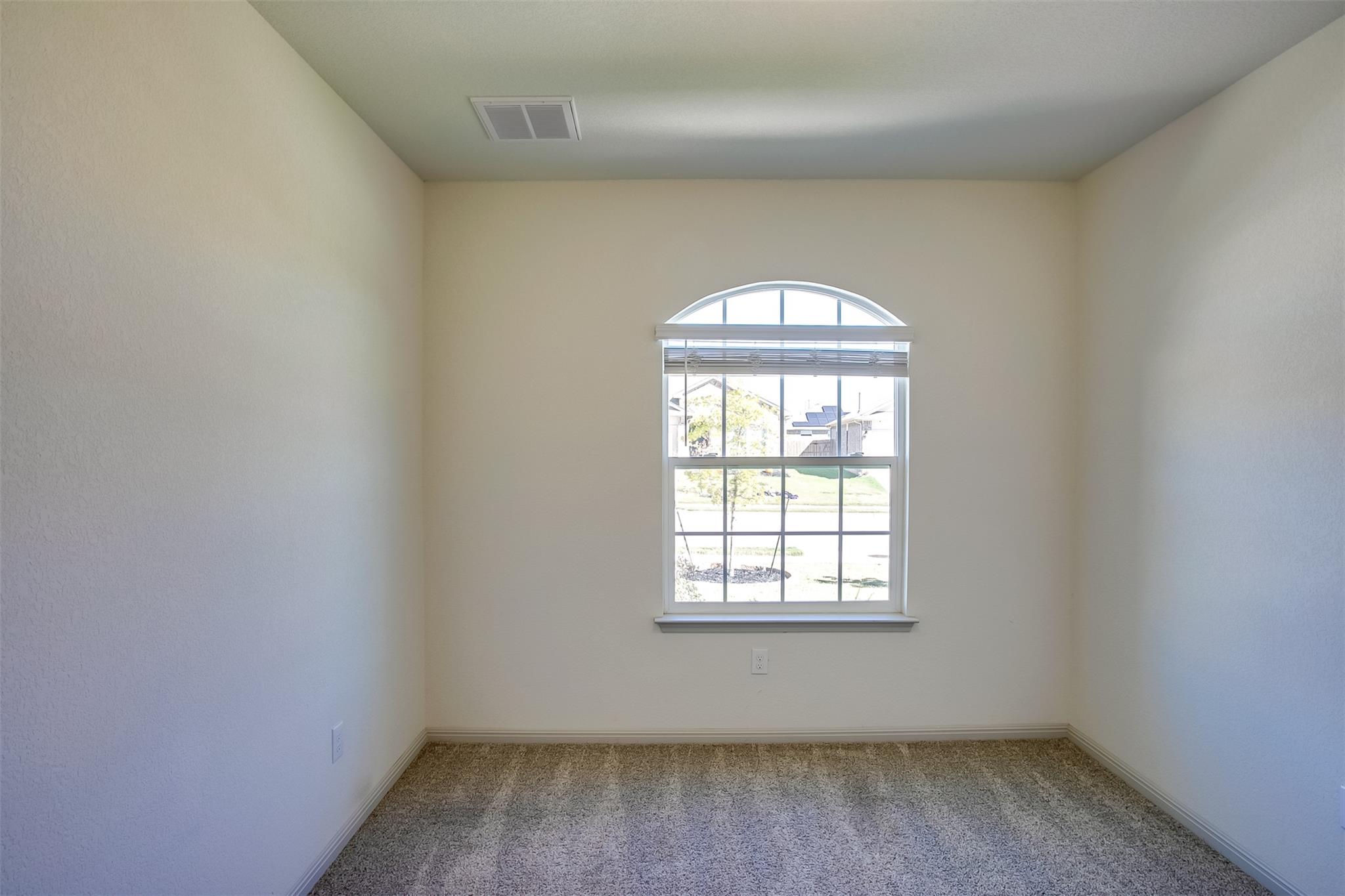 120 Shiner Ln Property Photo 5