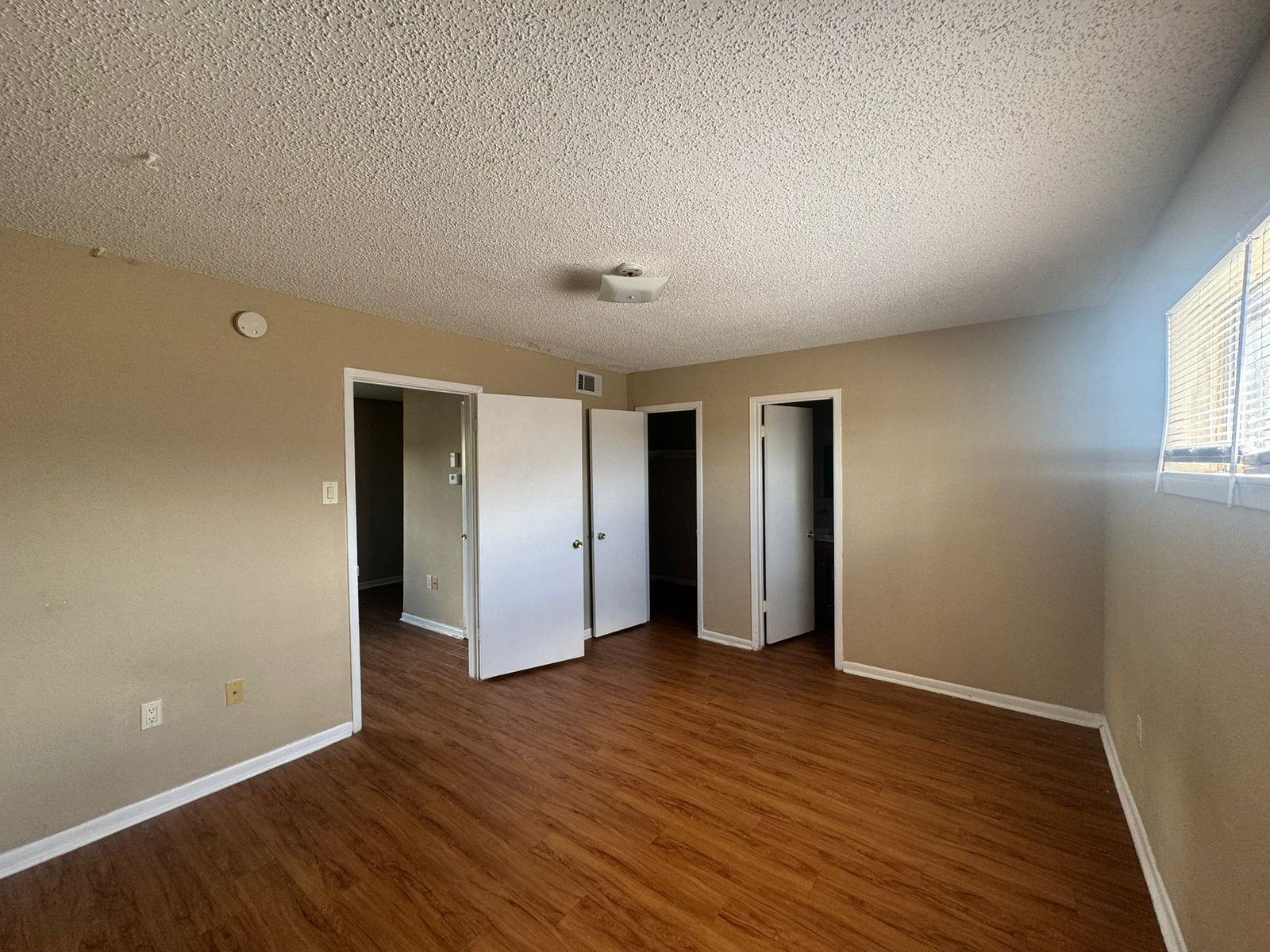 3102 Atkinson Ave Property Photo 5