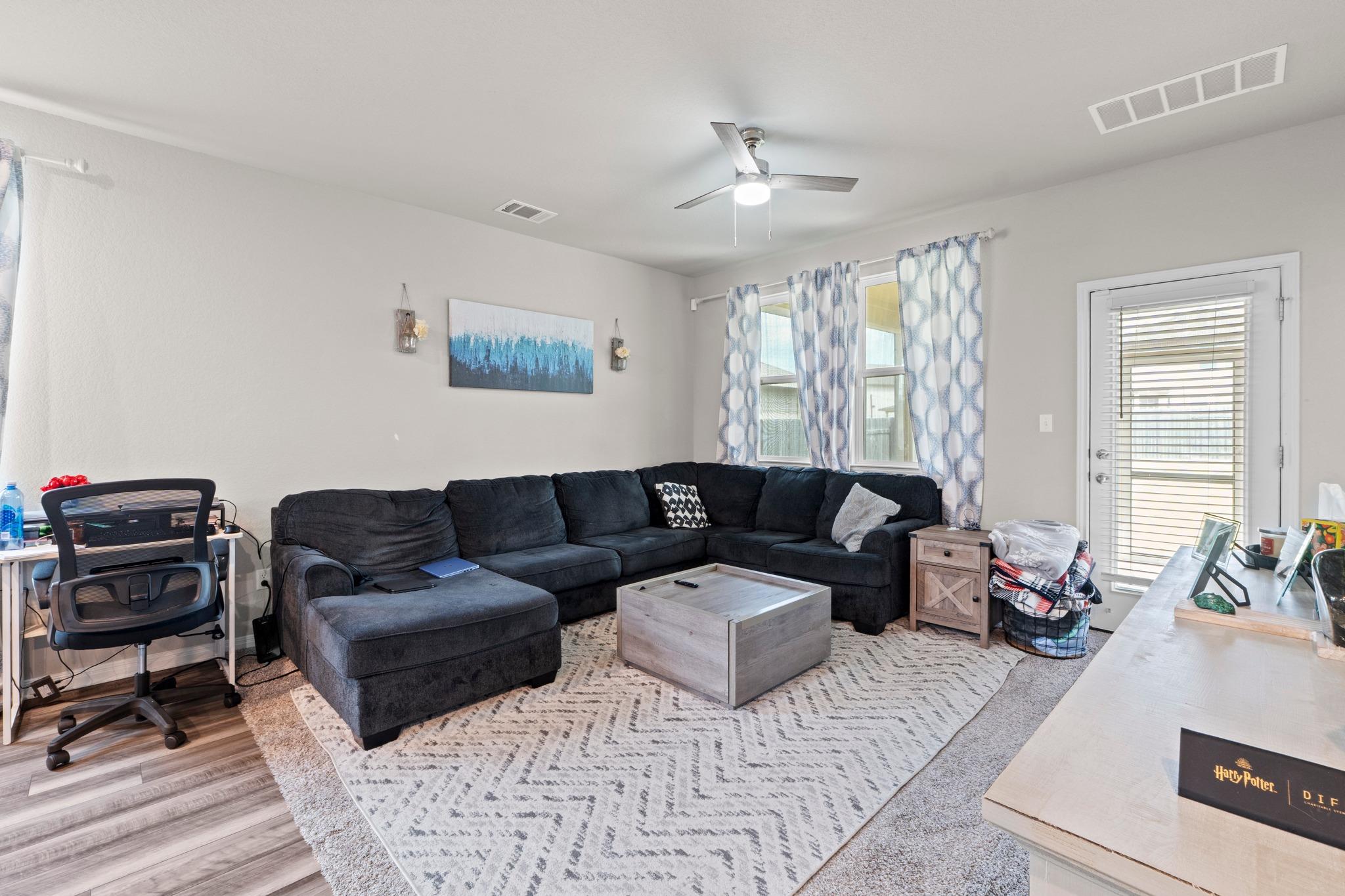 520 Longmount Cv Property Photo 7