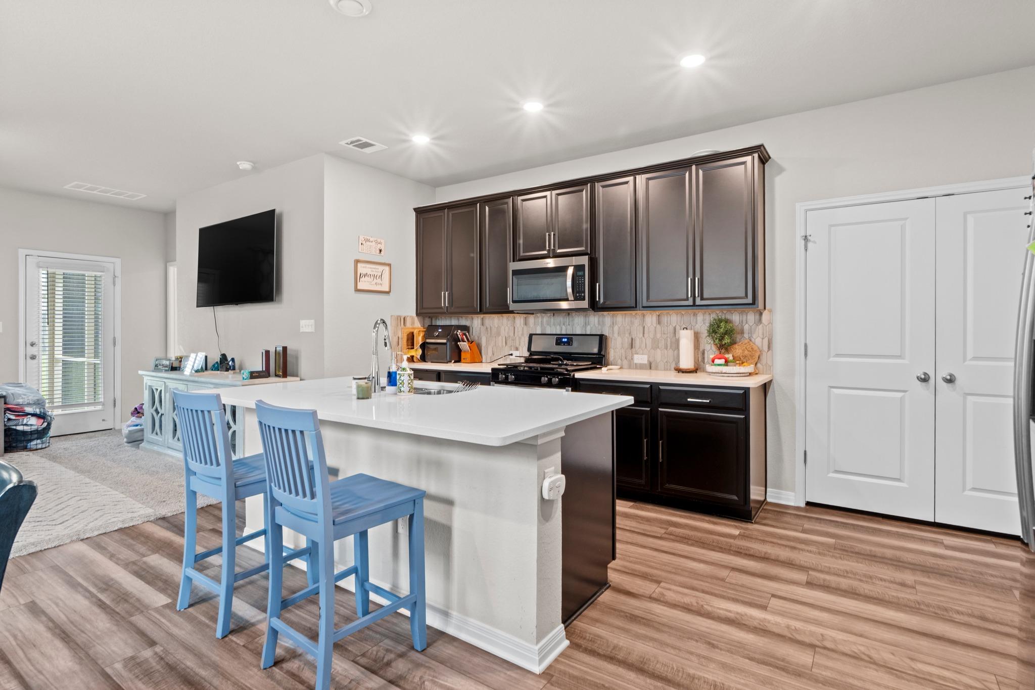 520 Longmount Cv Property Photo 11