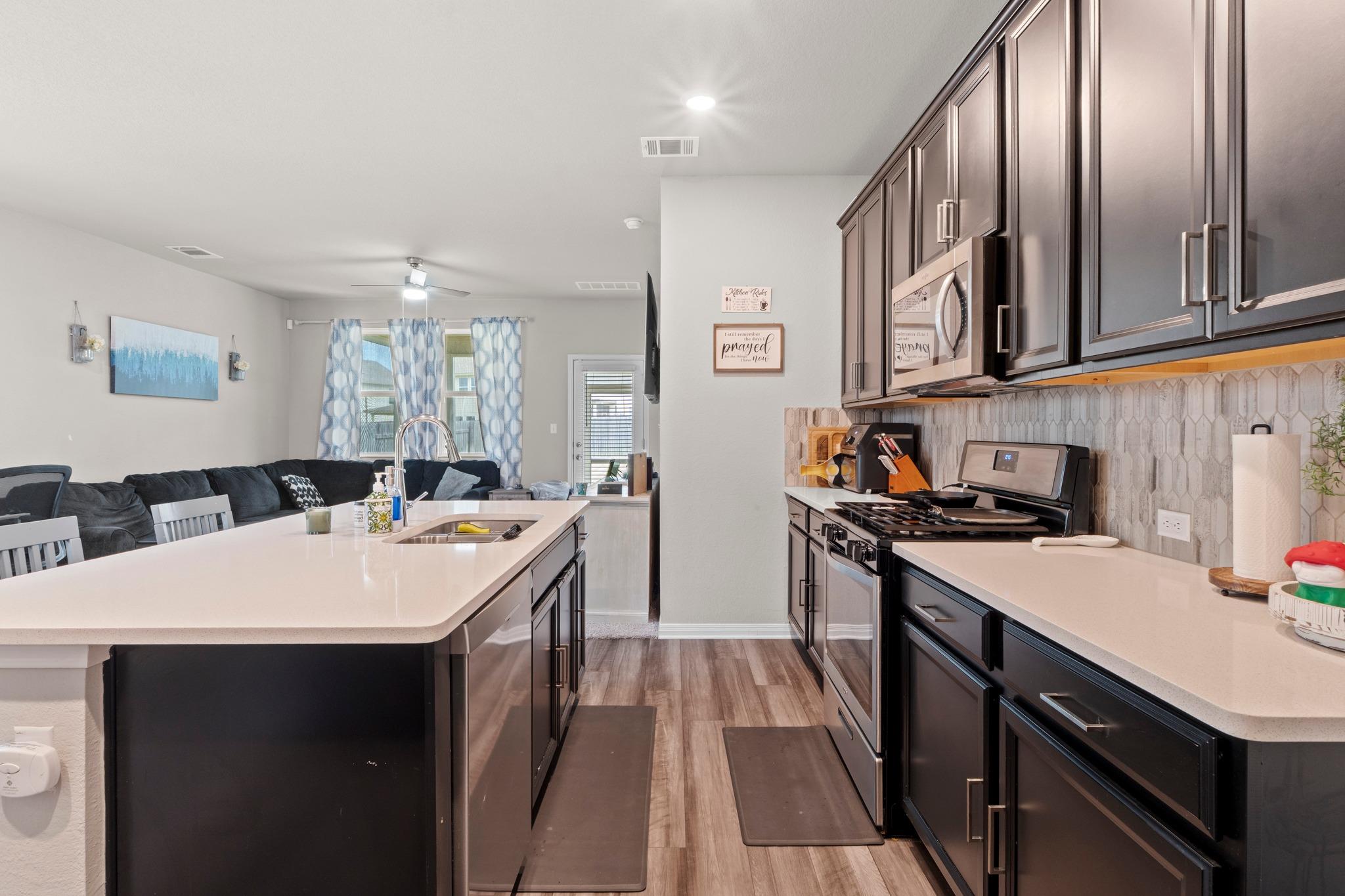 520 Longmount Cv Property Photo 12