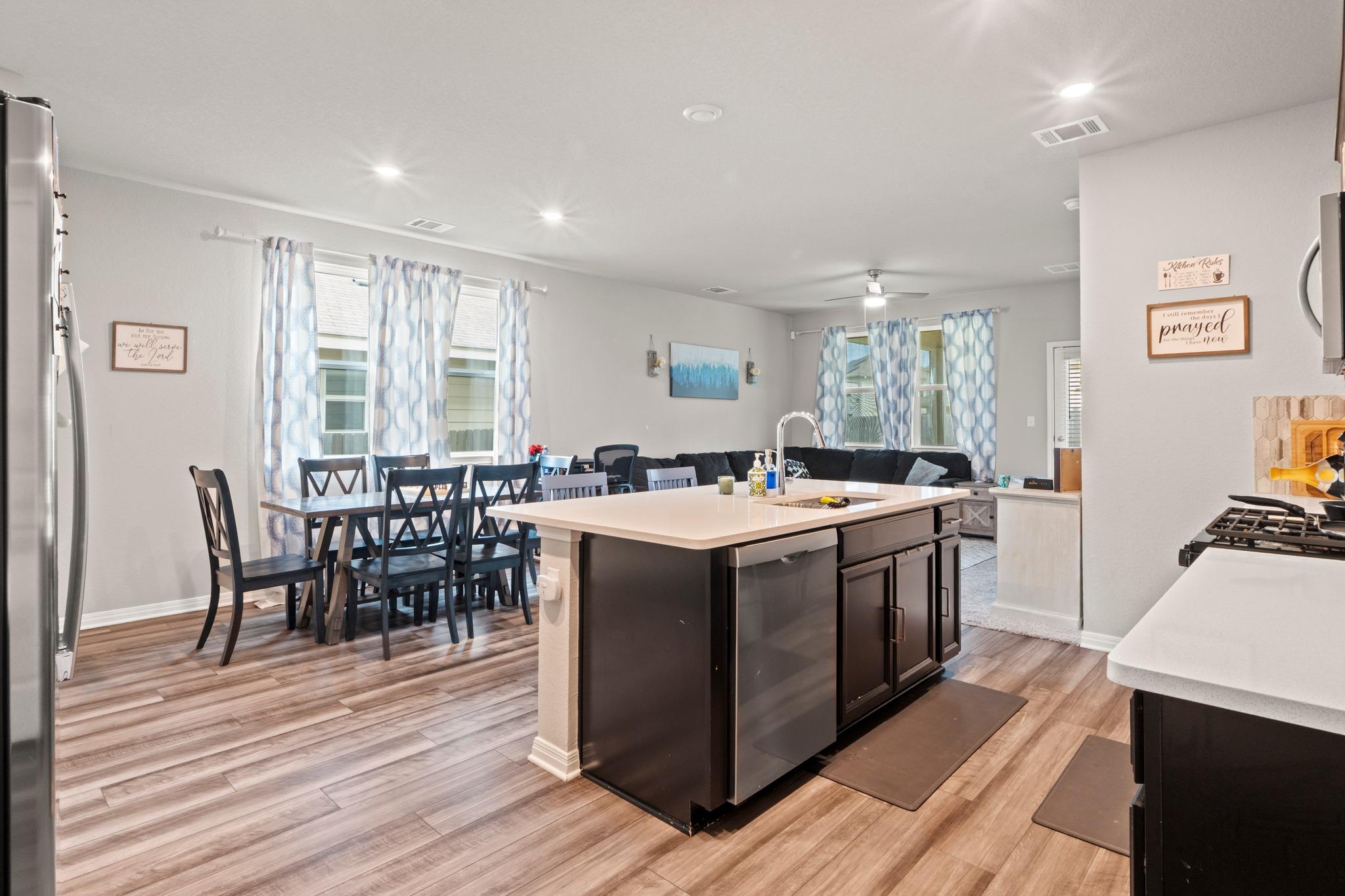 520 Longmount Cv Property Photo 13