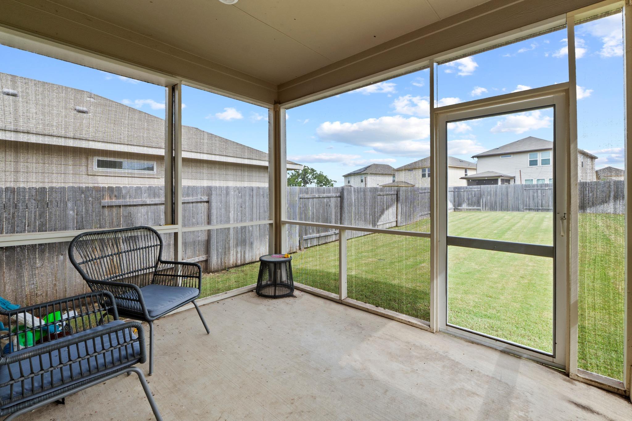520 Longmount Cv Property Photo 32