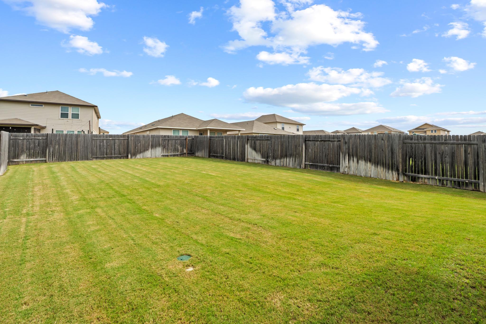 520 Longmount Cv Property Photo 33