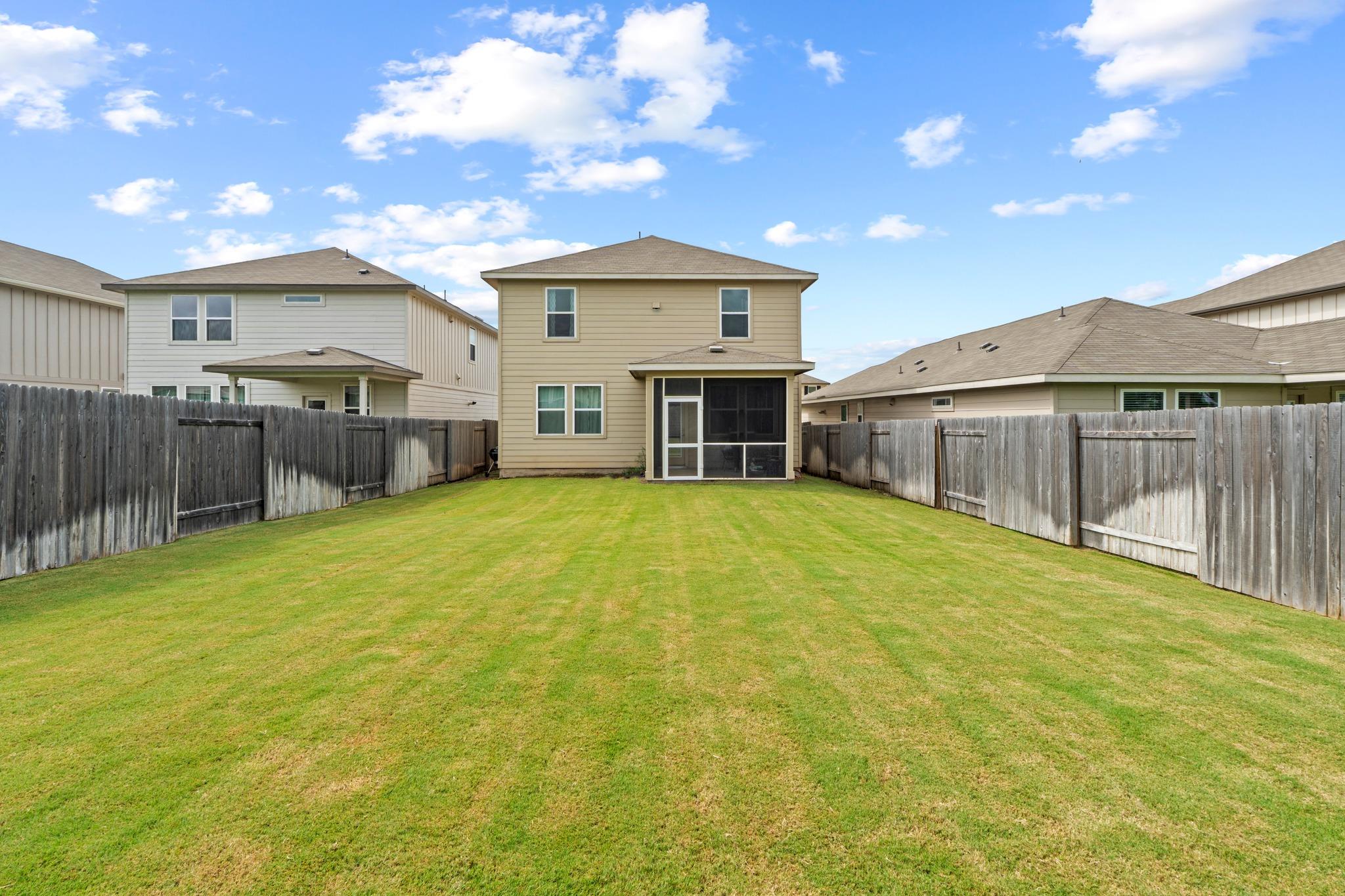 520 Longmount Cv Property Photo 34