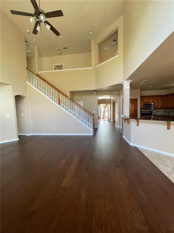 704 S Frontier Ln Property Photo 9
