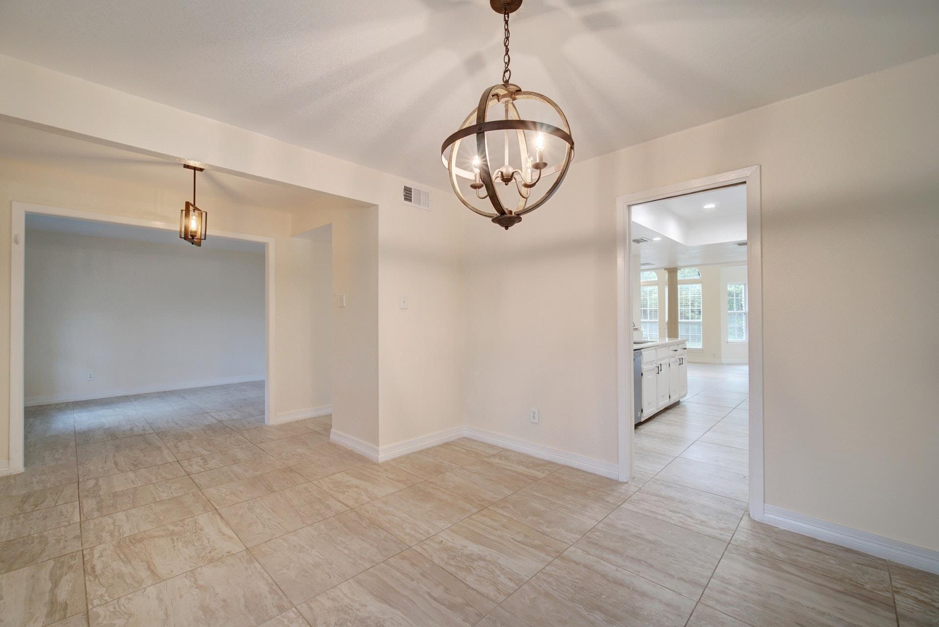 10509 Doering Ln Property Photo 6
