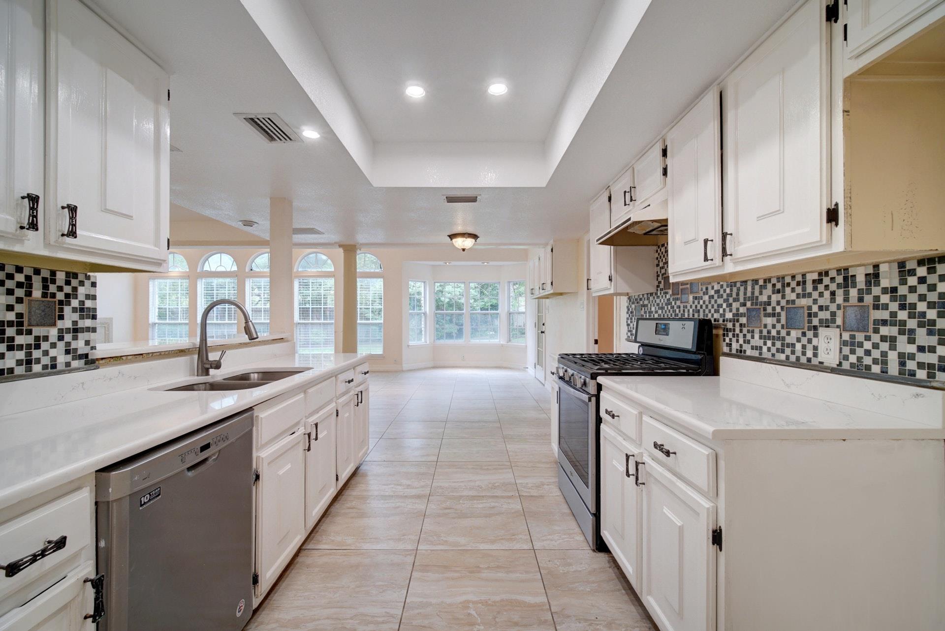 10509 Doering Ln Property Photo 9