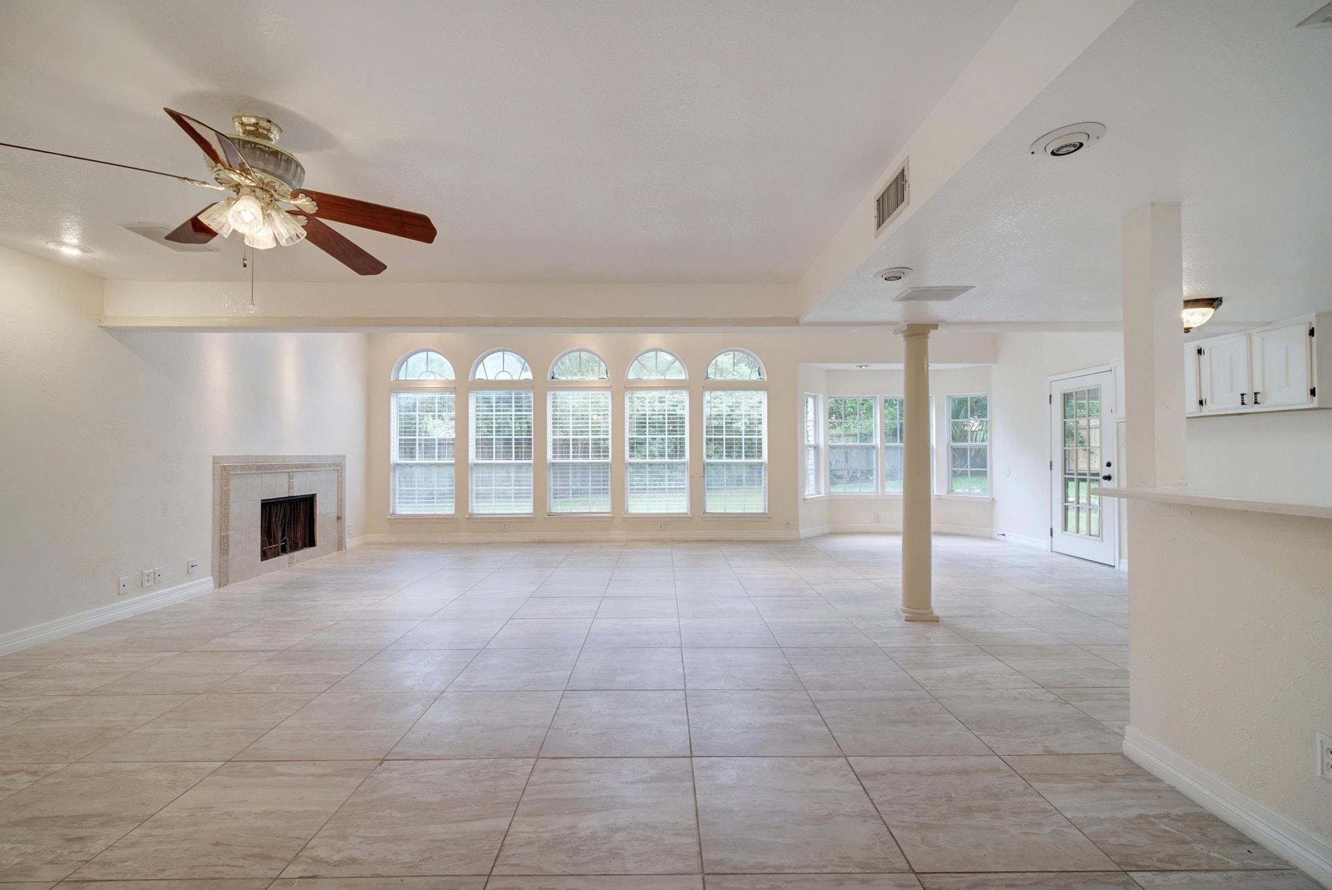 10509 Doering Ln Property Photo 11