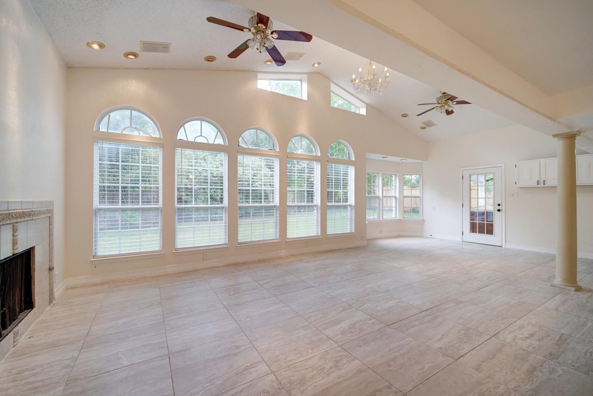 10509 Doering Ln Property Photo 12