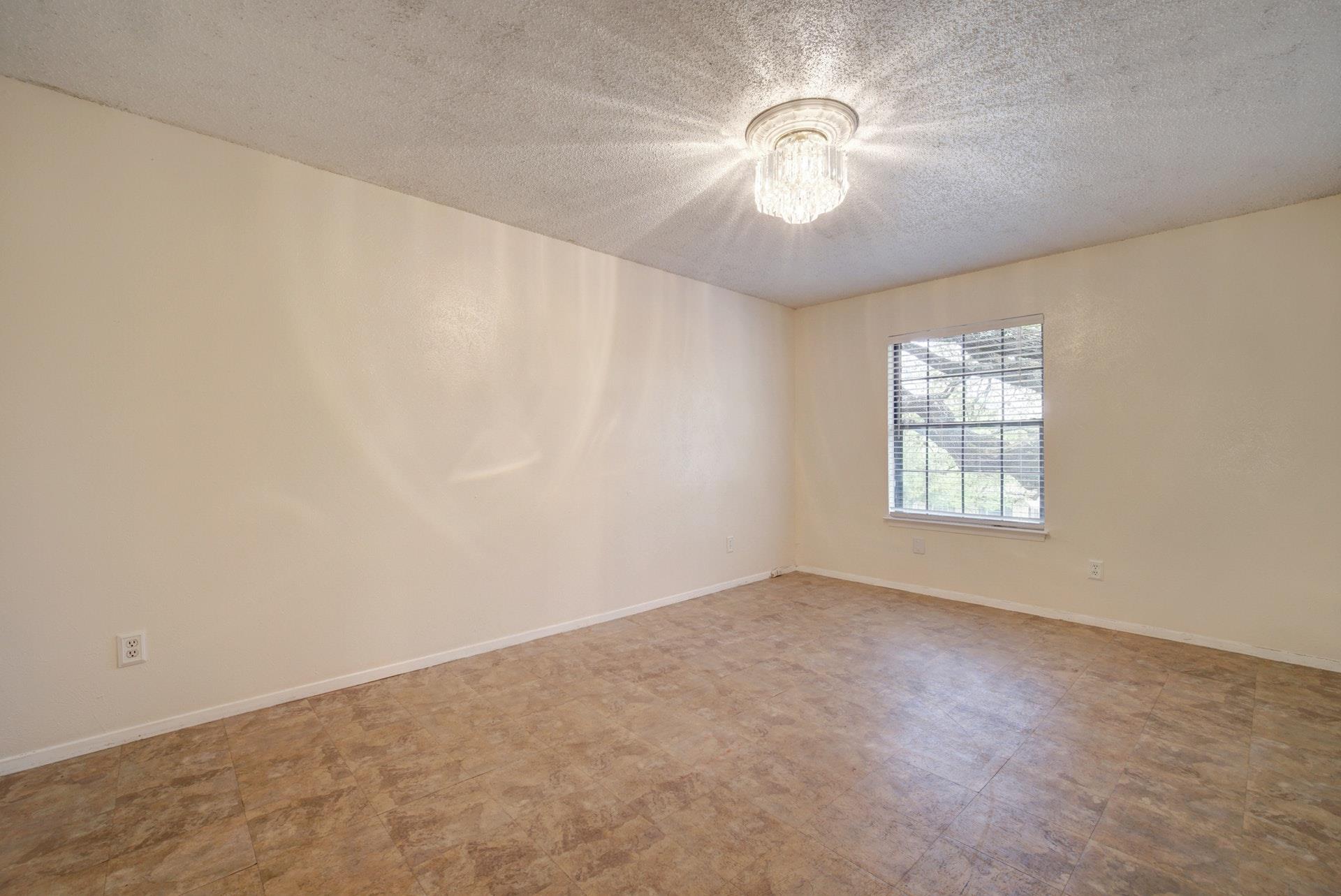 10509 Doering Ln Property Photo 20