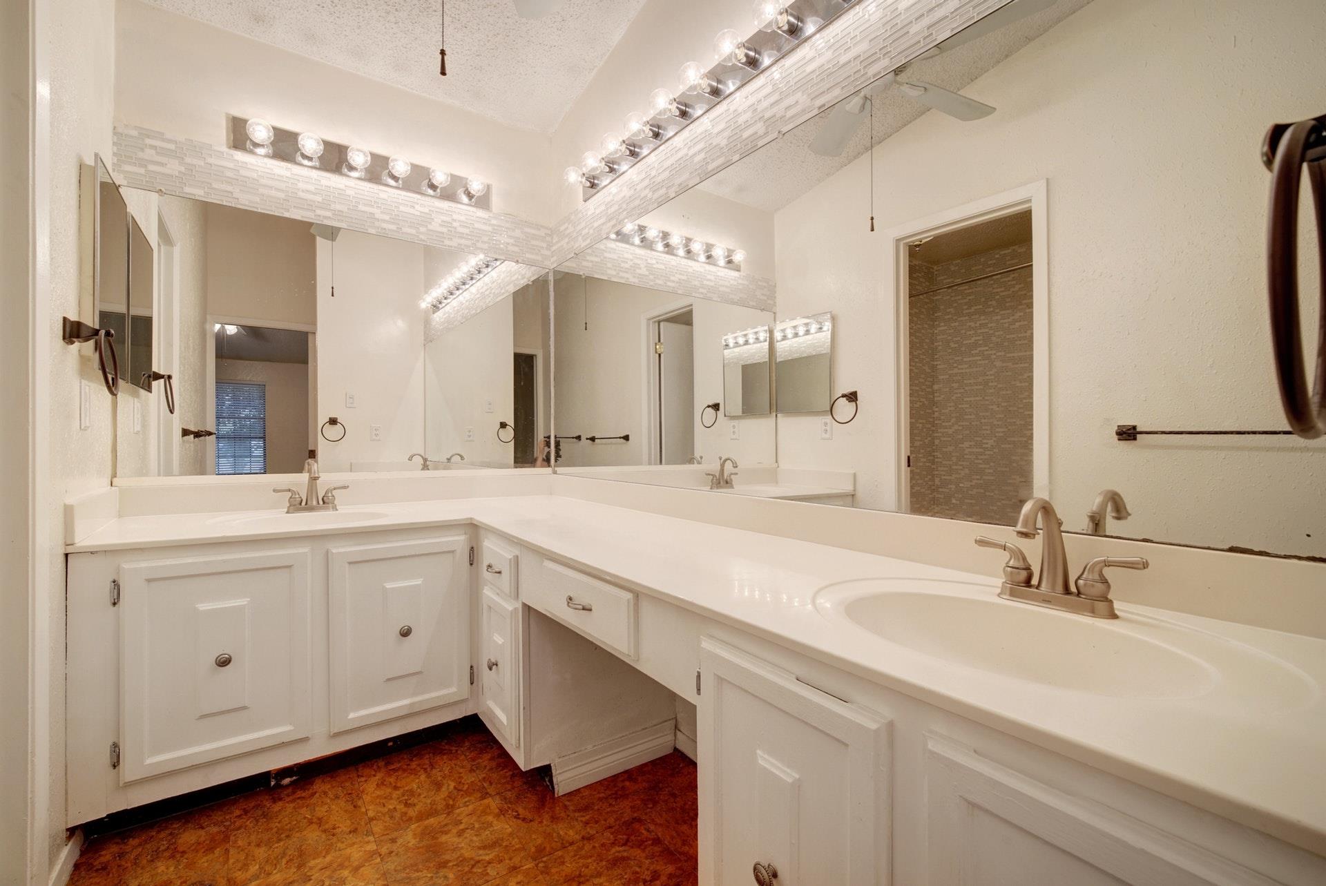 10509 Doering Ln Property Photo 21
