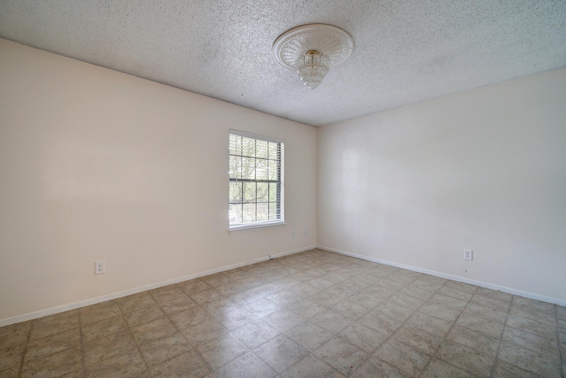10509 Doering Ln Property Photo 30