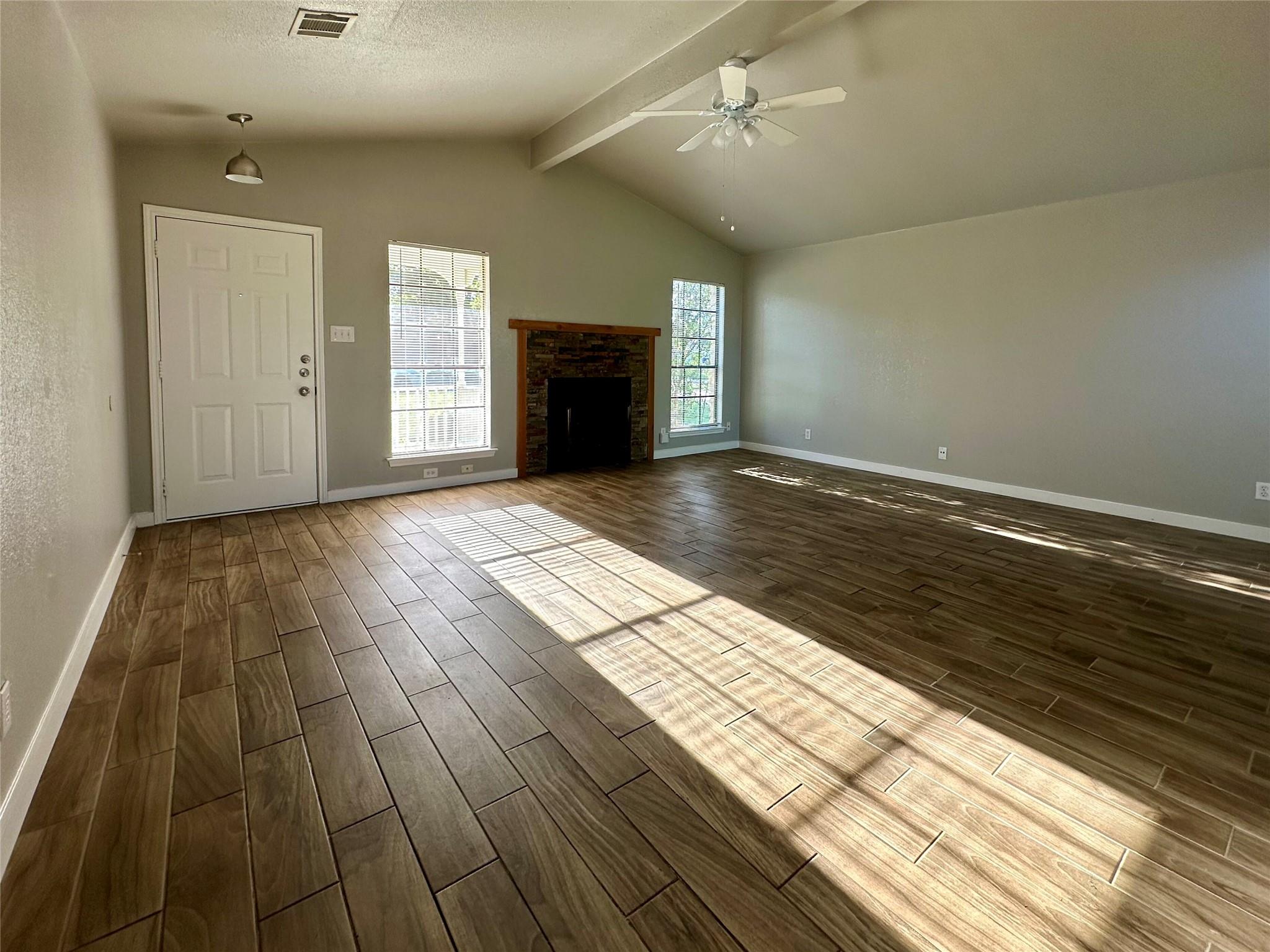 804 Brookside Pass Property Photo 2