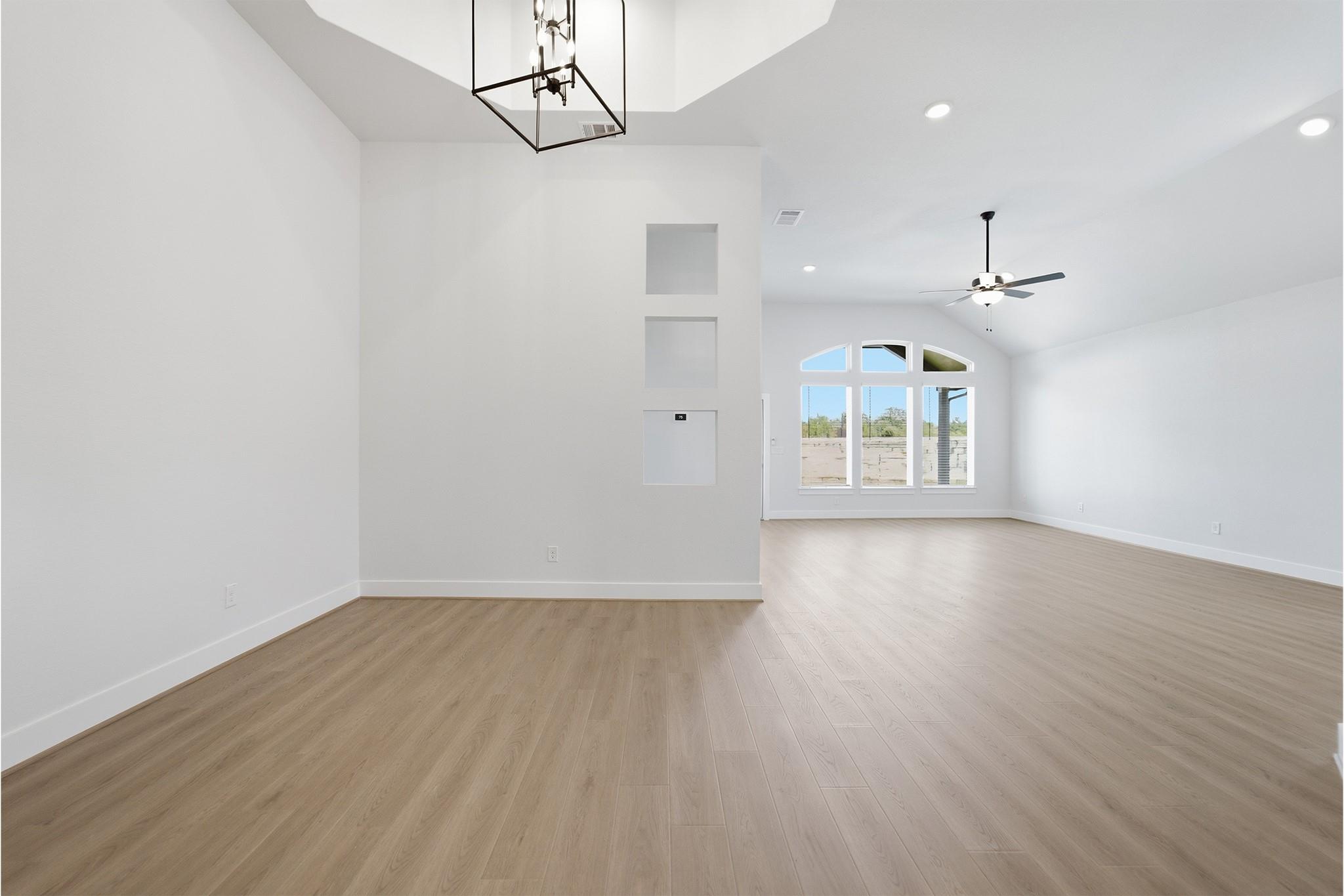 502 Los Aliso Ct Property Photo 17