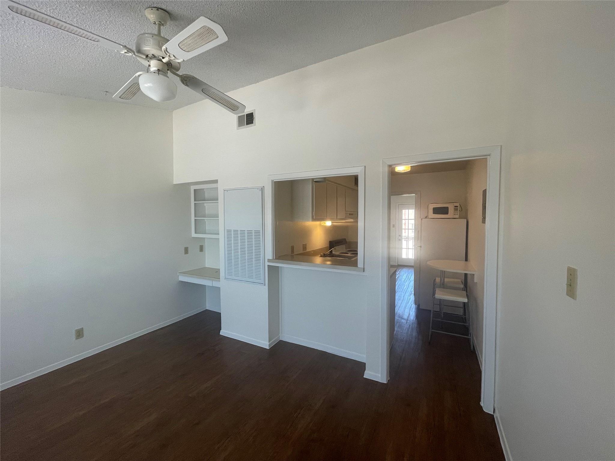 3000 Guadalupe St #315 Property Photo 5
