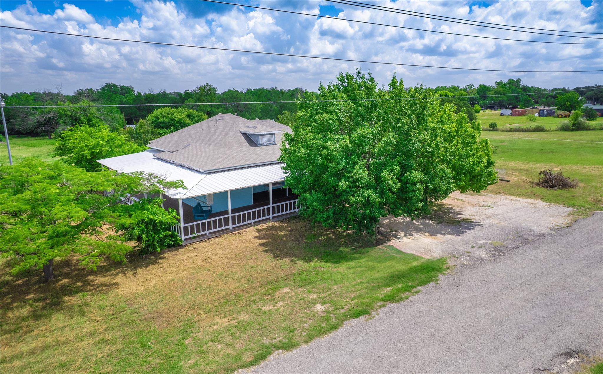 325 County Road 100 None Property Photo 1