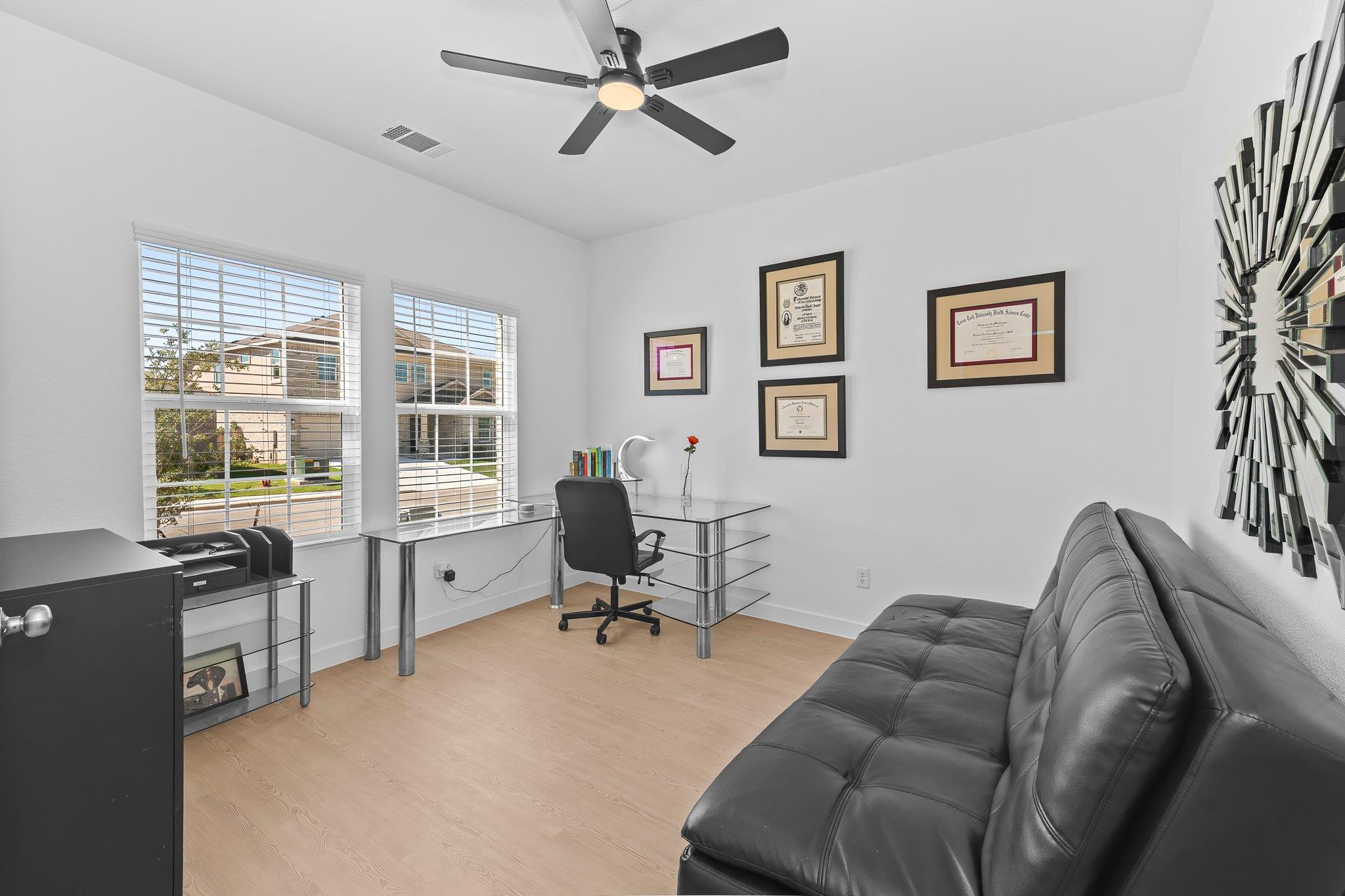 1508 Acorn Oak Dr Property Photo 4