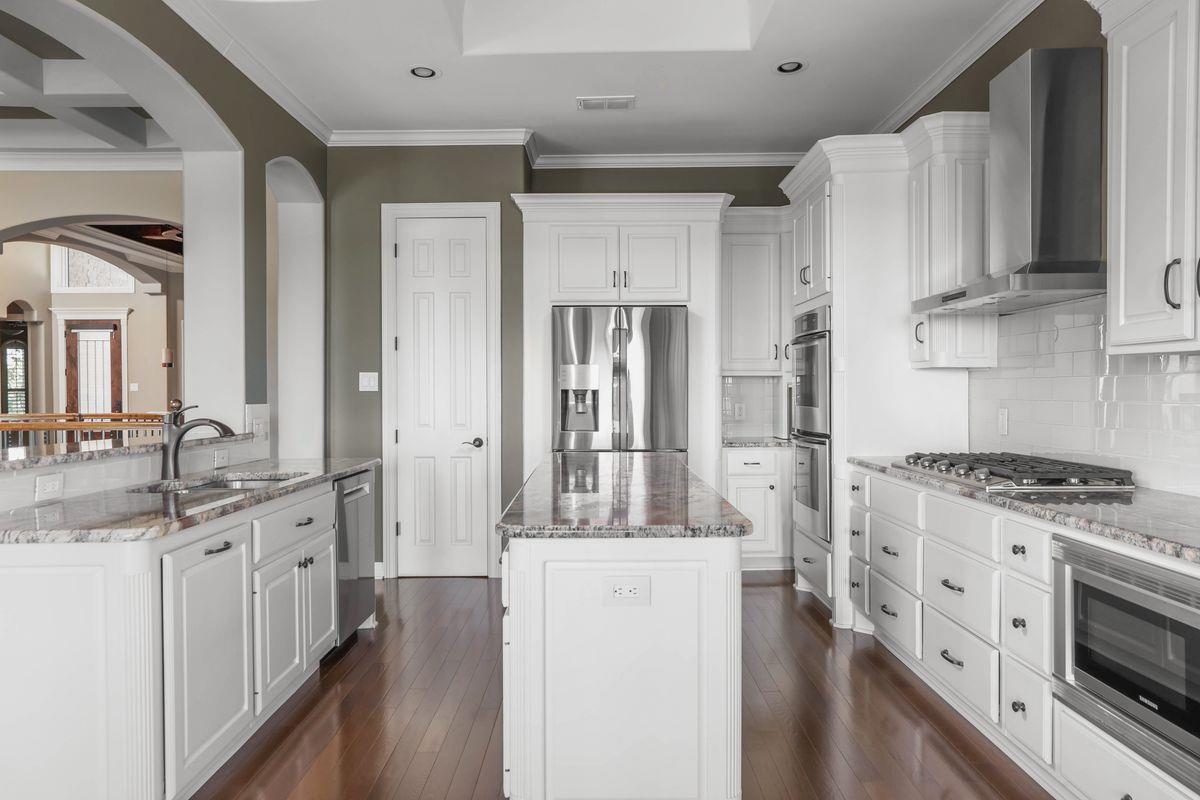 4803 River Place Blvd Property Photo 19