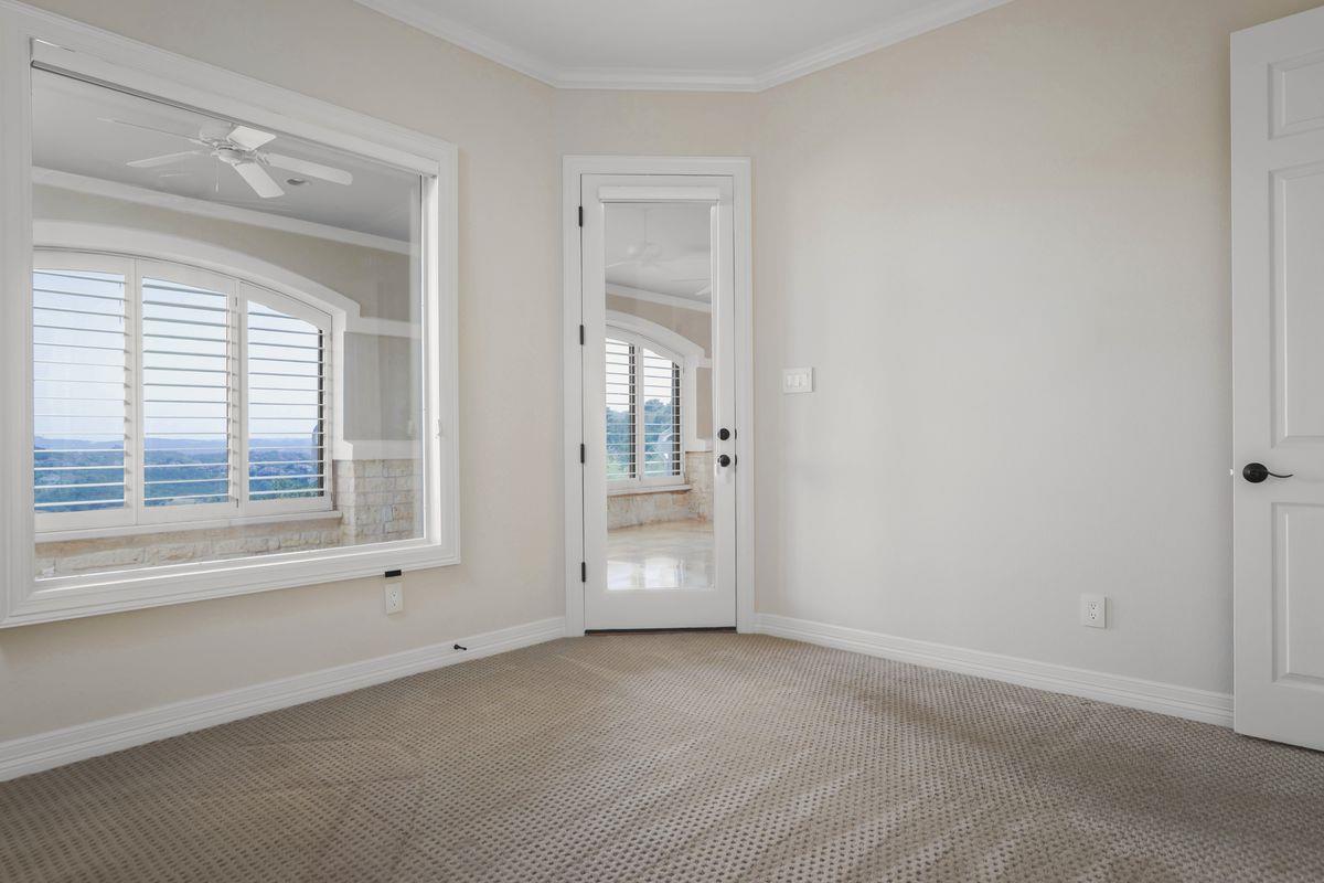 4803 River Place Blvd Property Photo 32