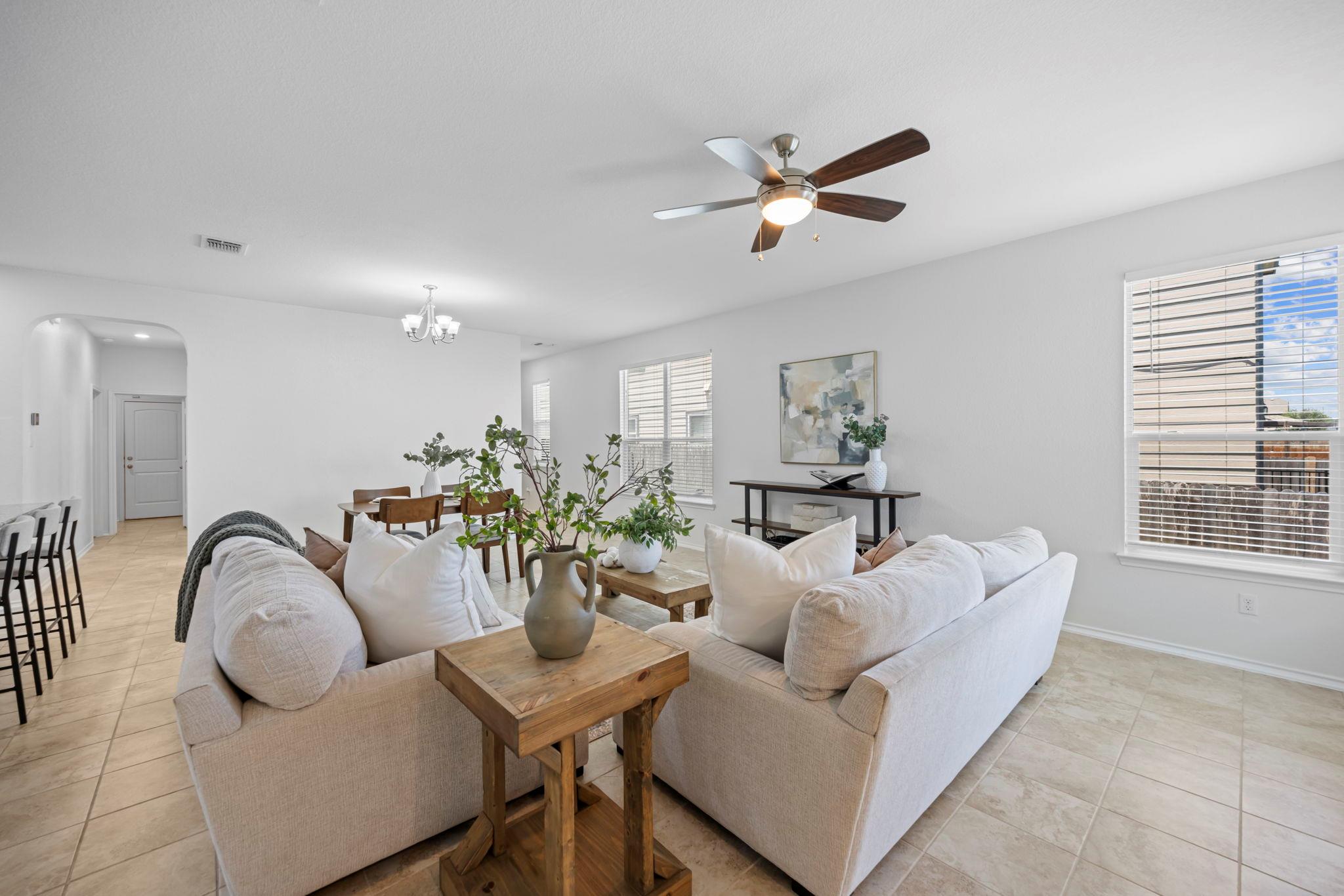 1107 Sagebrush Dr Property Photo 6