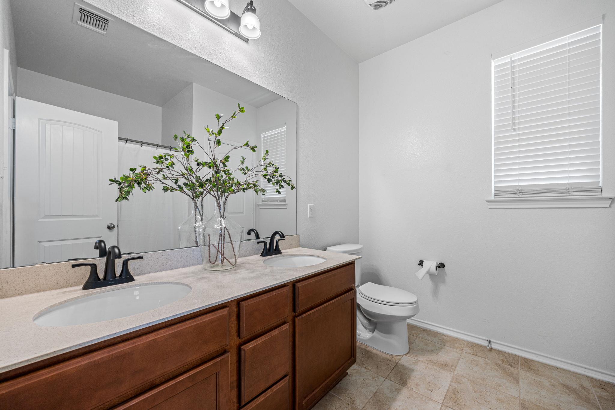 1107 Sagebrush Dr Property Photo 21