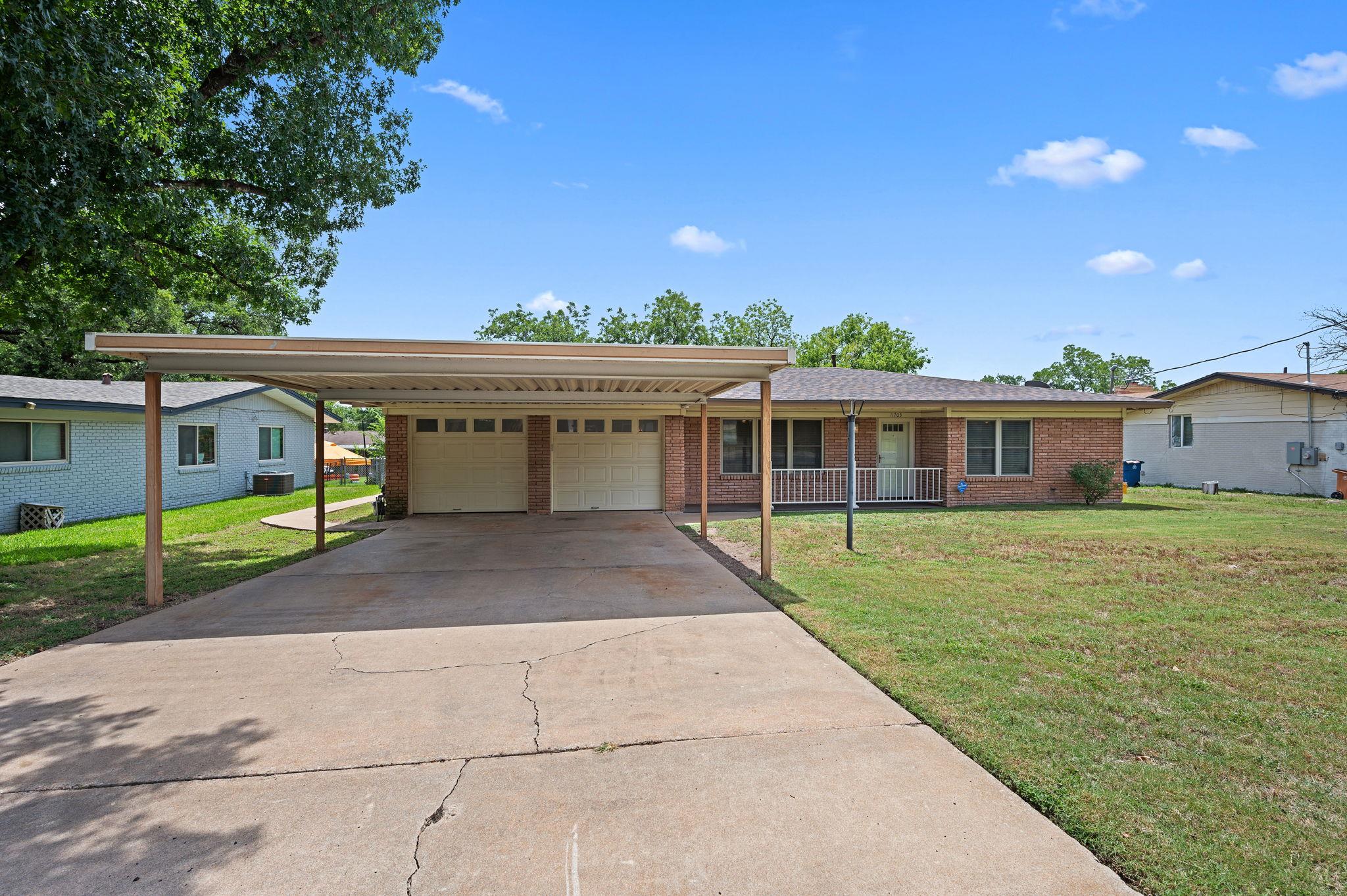 11705 Oak Trl Property Photo 1