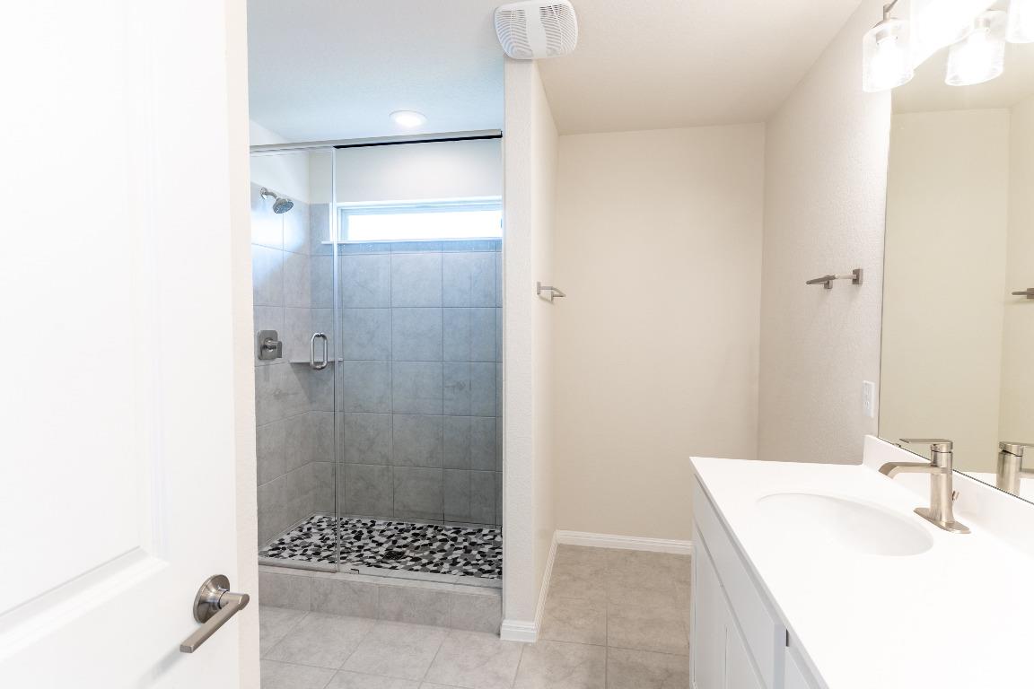 6802 Pleasanton Pkwy Property Photo 12