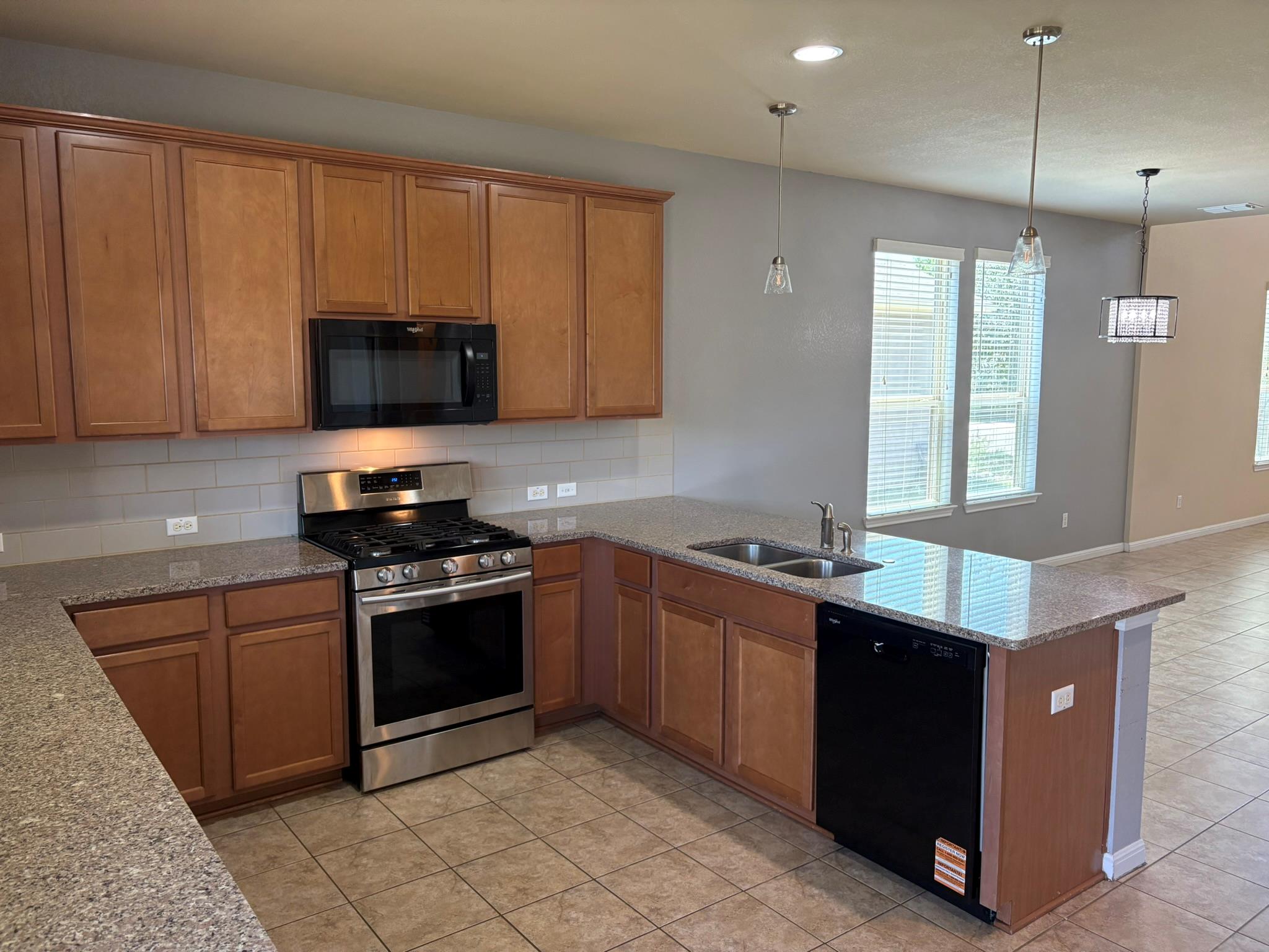 8113 Rosano St Property Photo 2