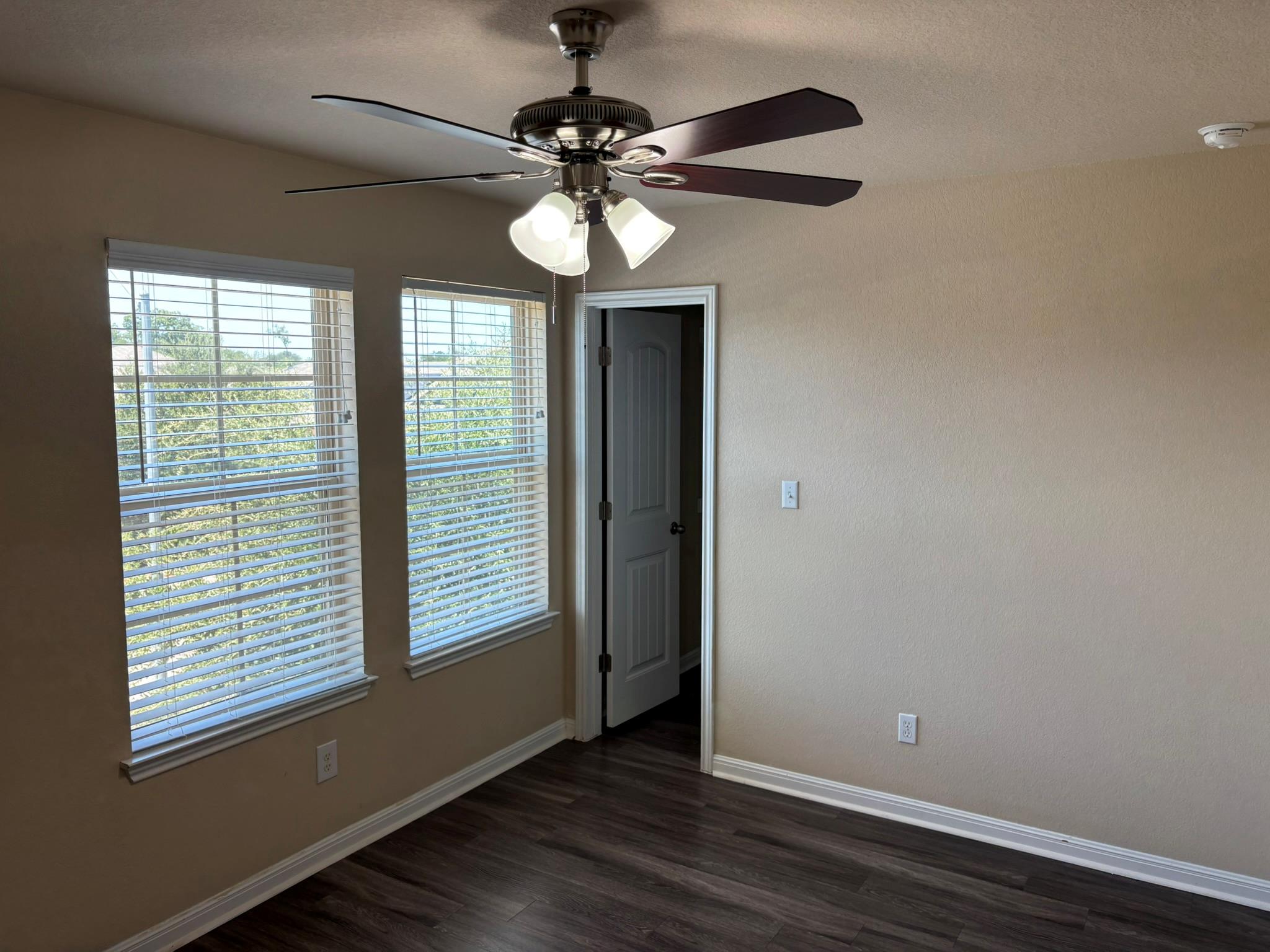 8113 Rosano St Property Photo 11