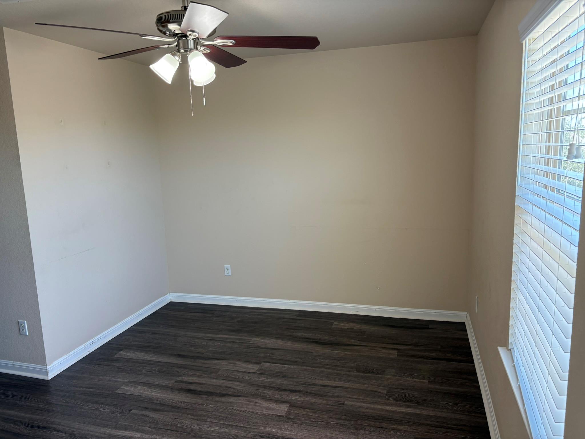 8113 Rosano St Property Photo 12