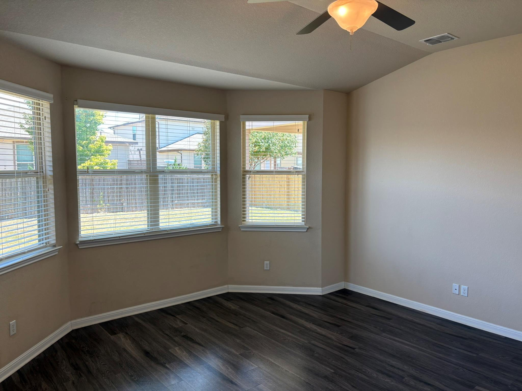 8113 Rosano St Property Photo 21
