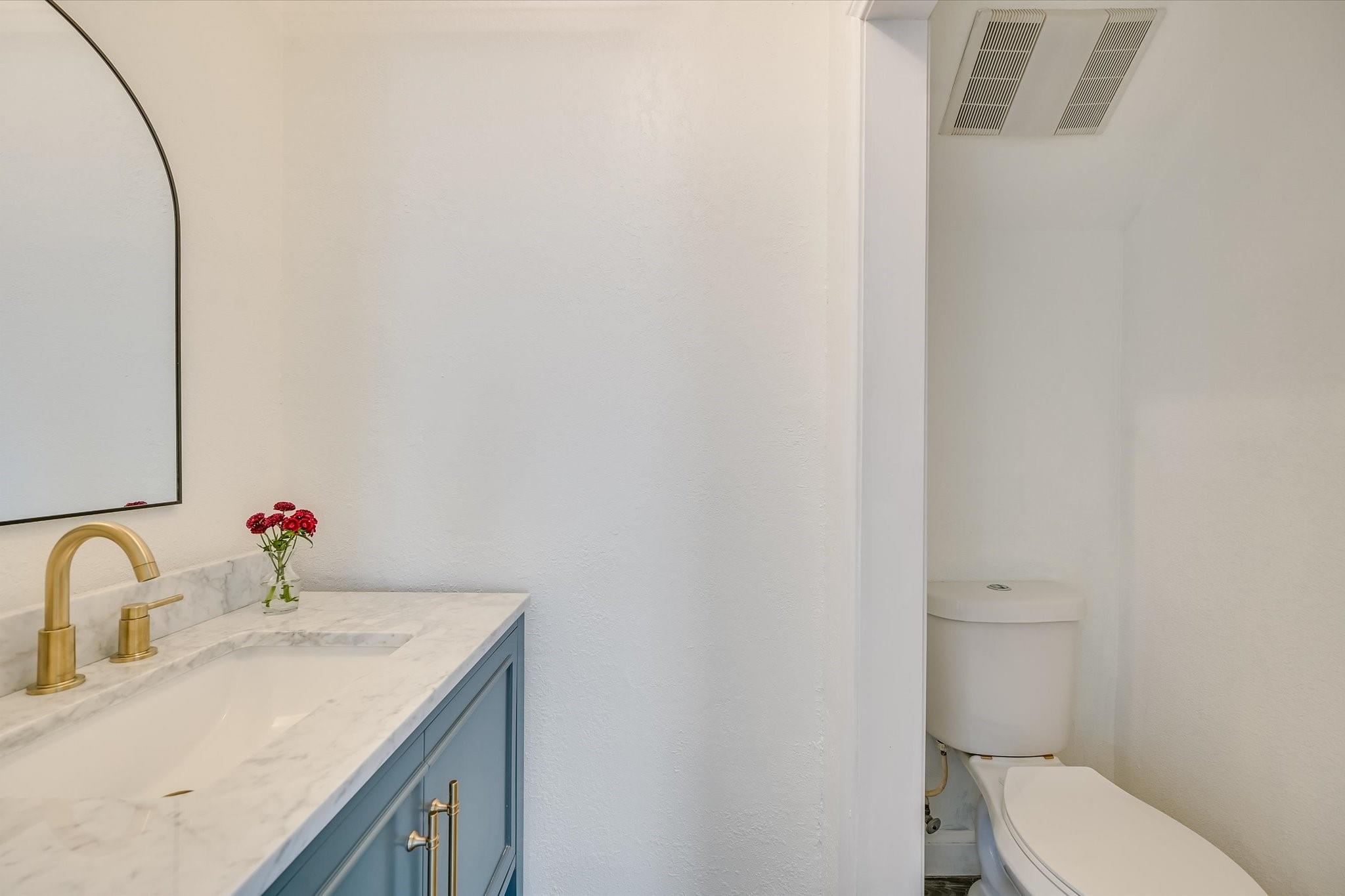 10104 Oak Hollow Cir Property Photo 8