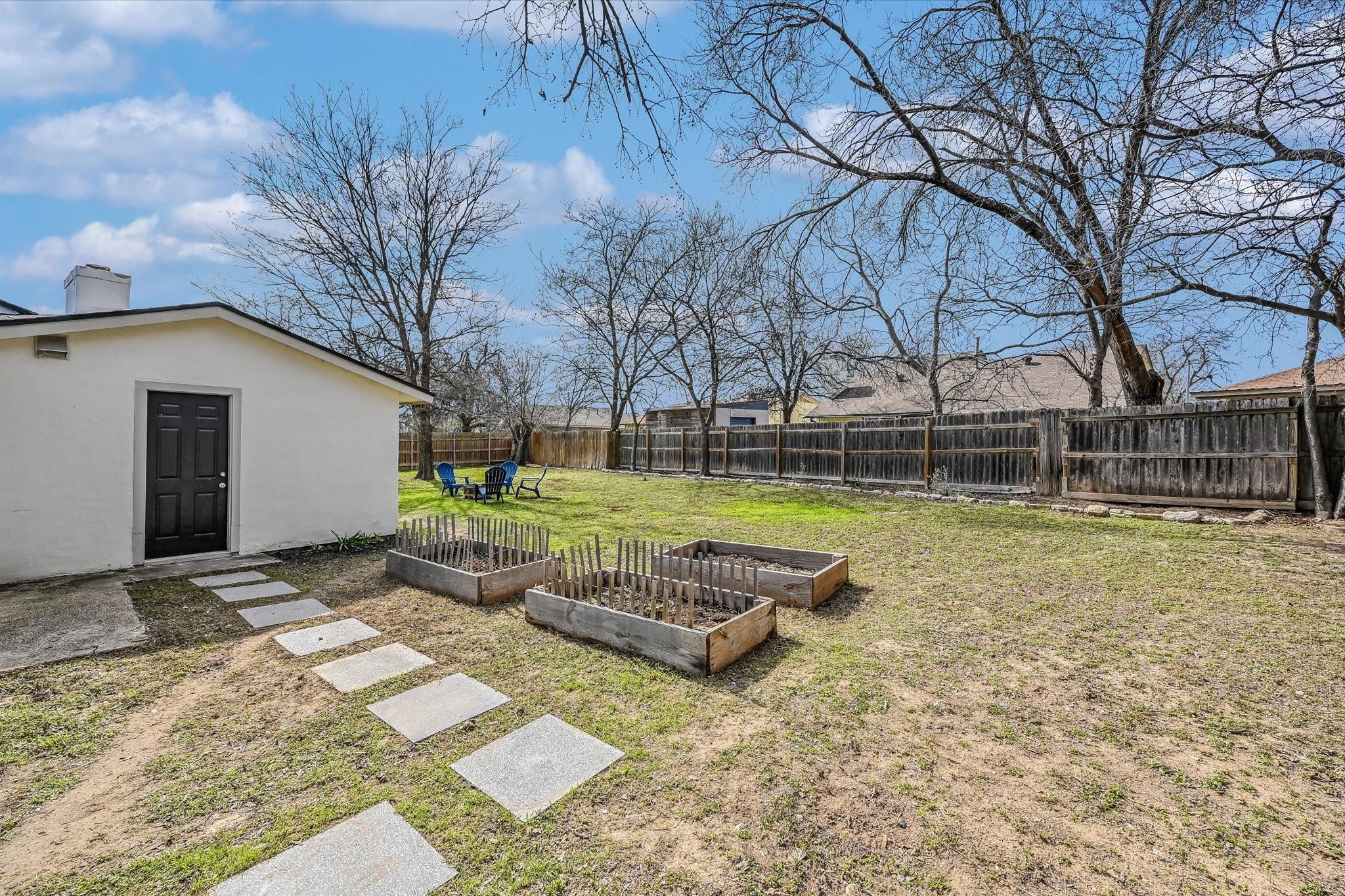 10104 Oak Hollow Cir Property Photo 21