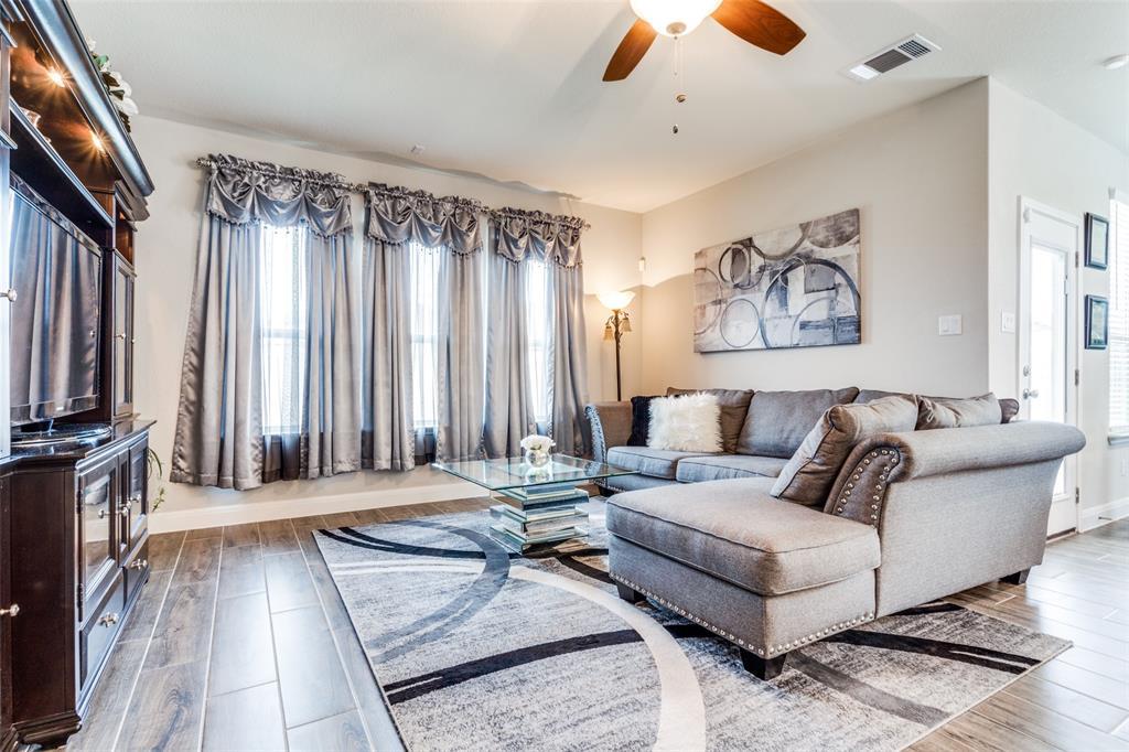 6008 Genova Pl Property Photo 5