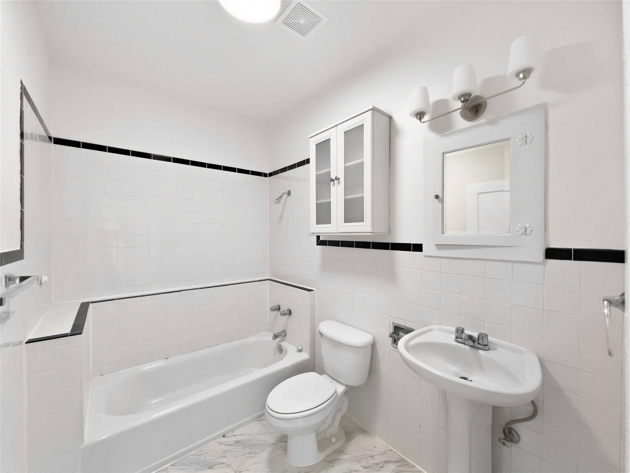4014 Avenue D None #unit B Property Photo 9