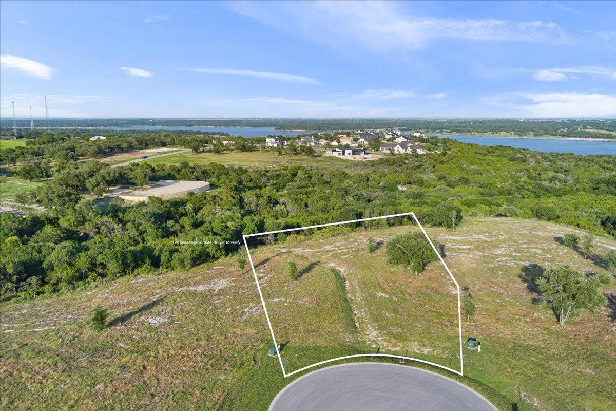 10125 Sweet Lilly Trl Property Photo 3