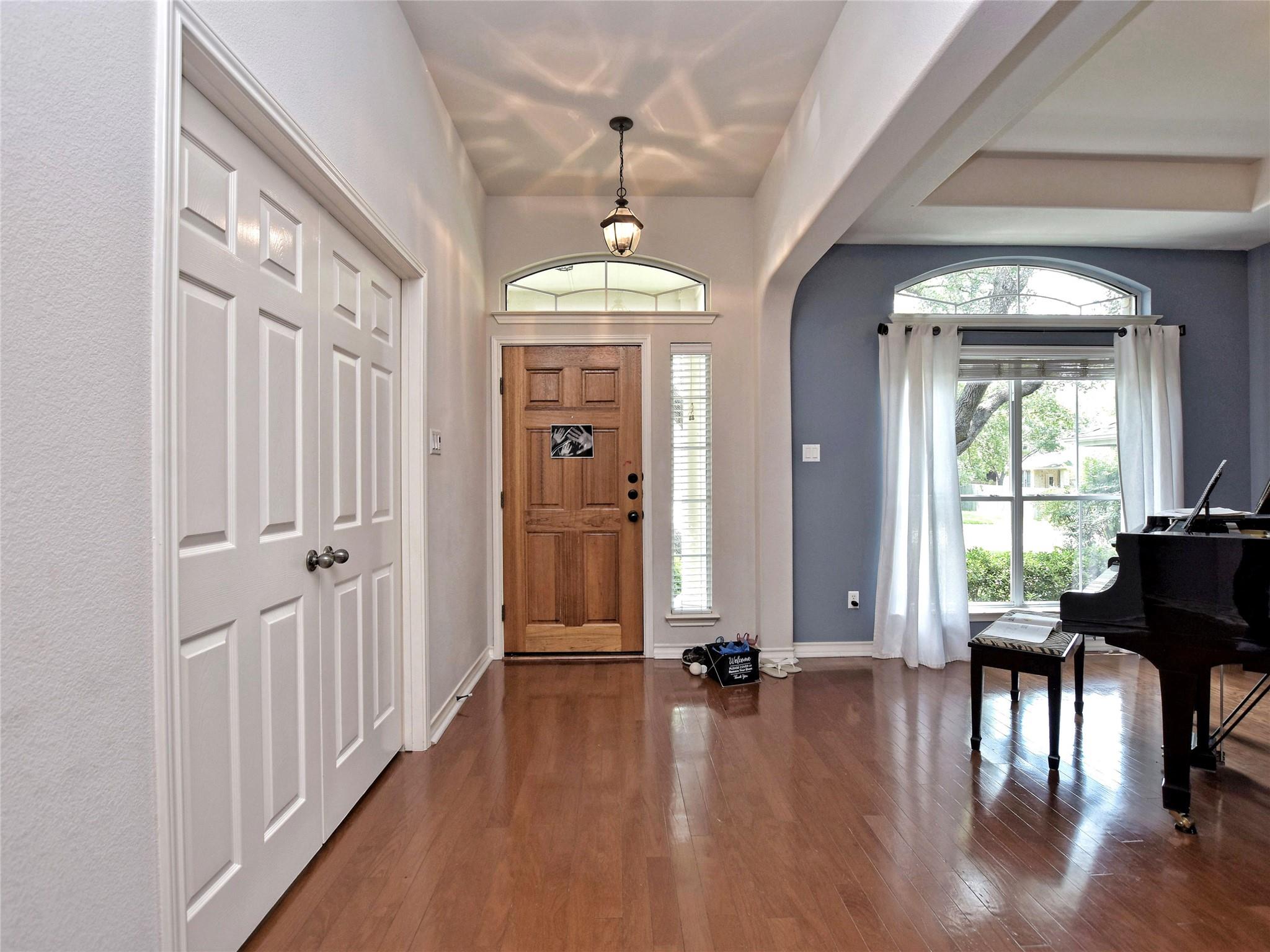 16612 Barrhead Cv Property Photo 10